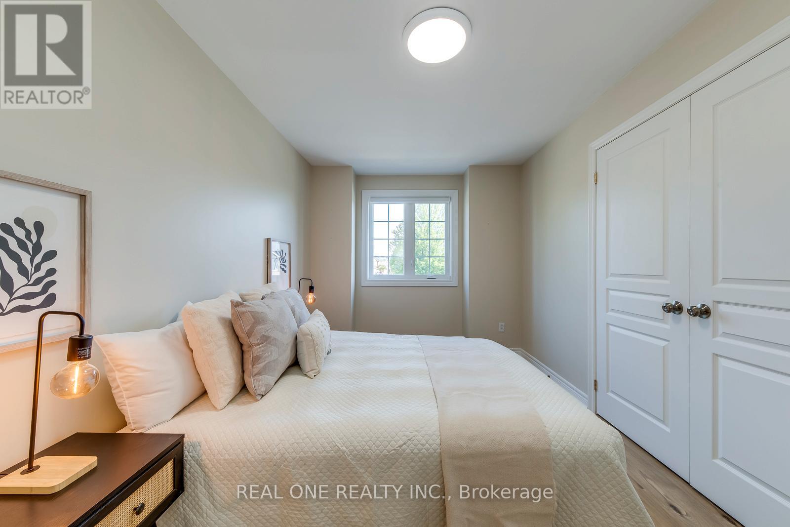 2296 Parkglen Avenue, Oakville, Ontario  L6M 4R3 - Photo 31 - W12685820