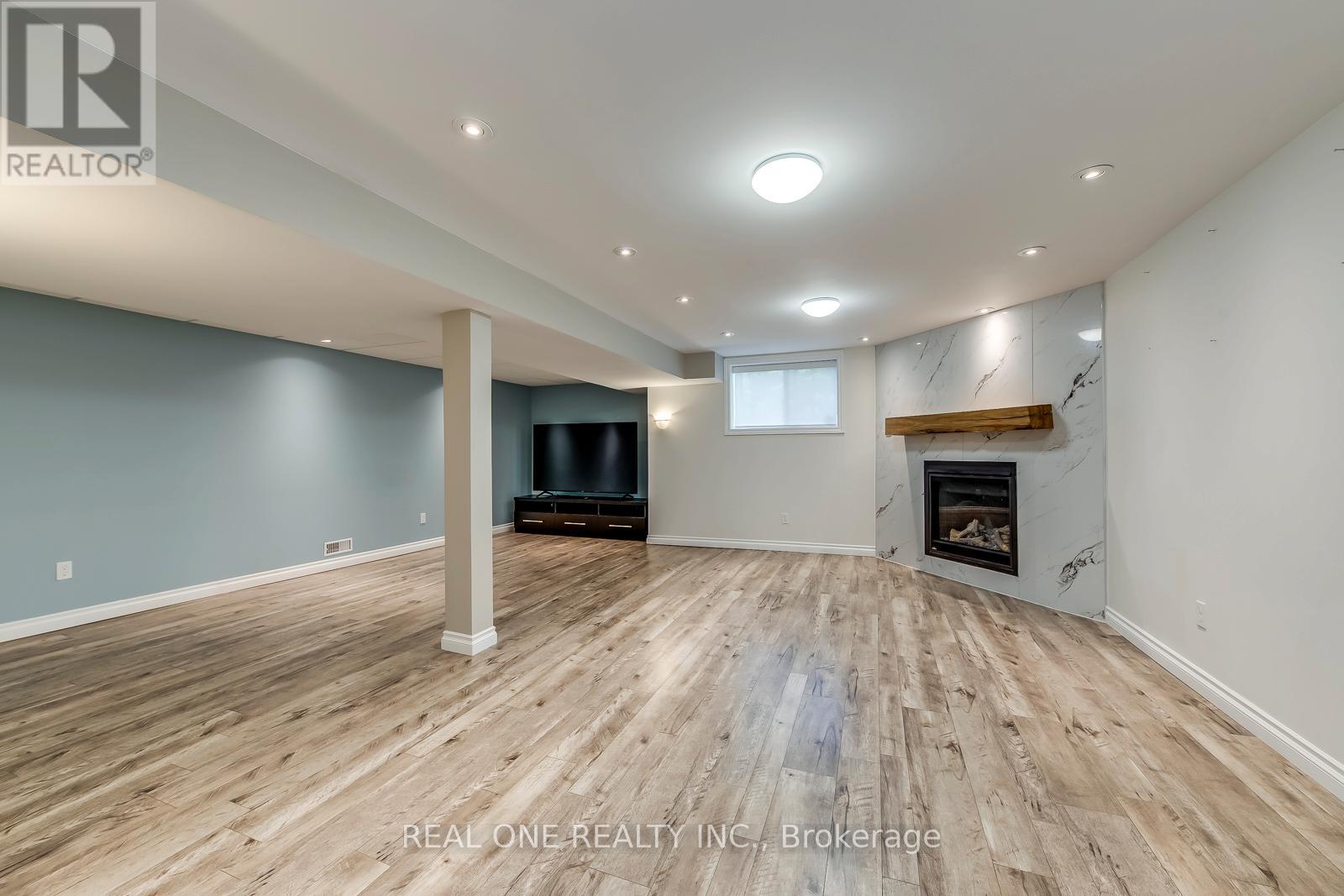 2296 Parkglen Avenue, Oakville, Ontario  L6M 4R3 - Photo 35 - W12685820