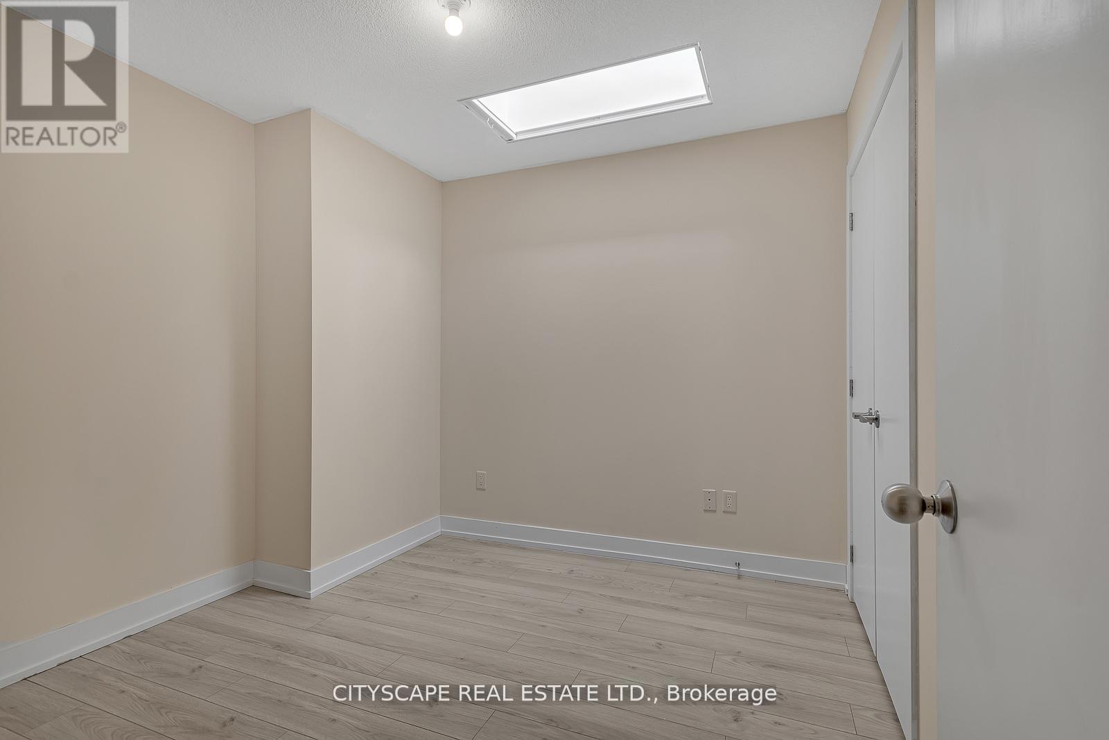 44 - 3 Elsie Lane, Toronto, Ontario  M6P 0B8 - Photo 10 - W12685824