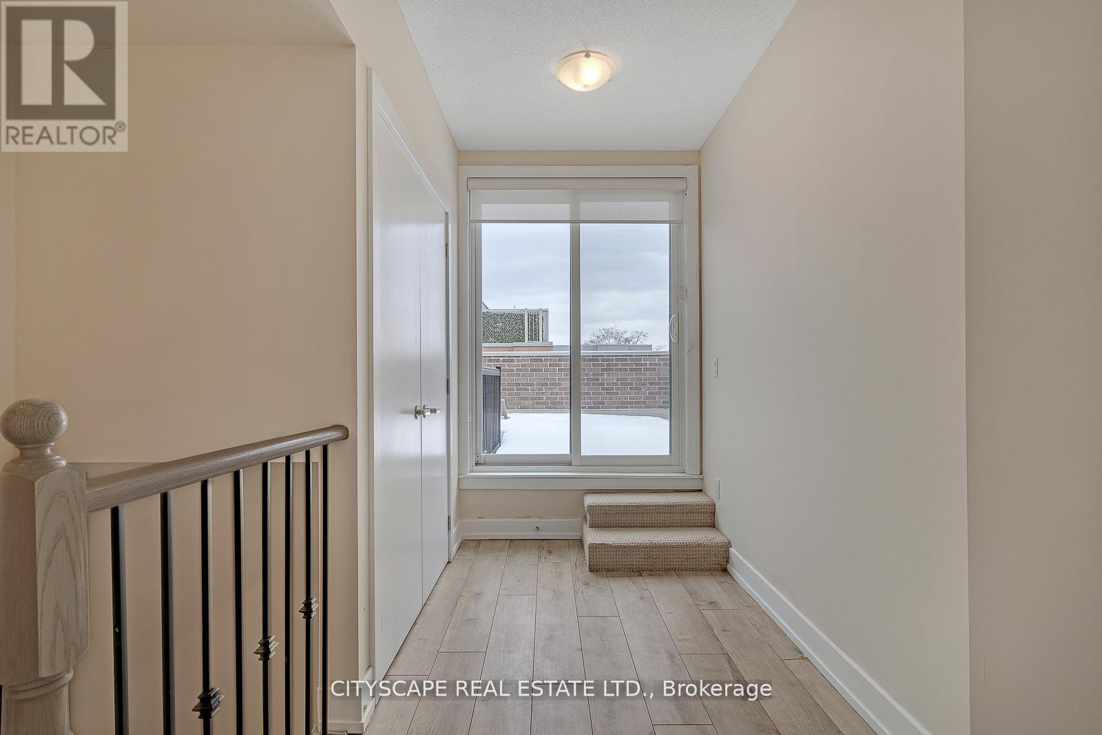 44 - 3 Elsie Lane, Toronto, Ontario  M6P 0B8 - Photo 12 - W12685824