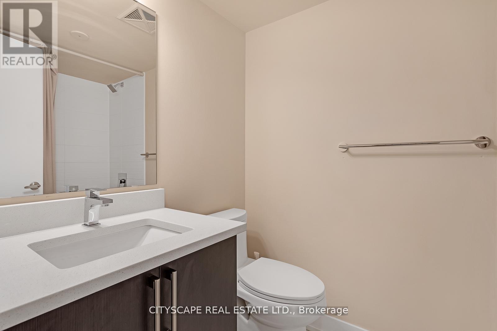 44 - 3 Elsie Lane, Toronto, Ontario  M6P 0B8 - Photo 9 - W12685824