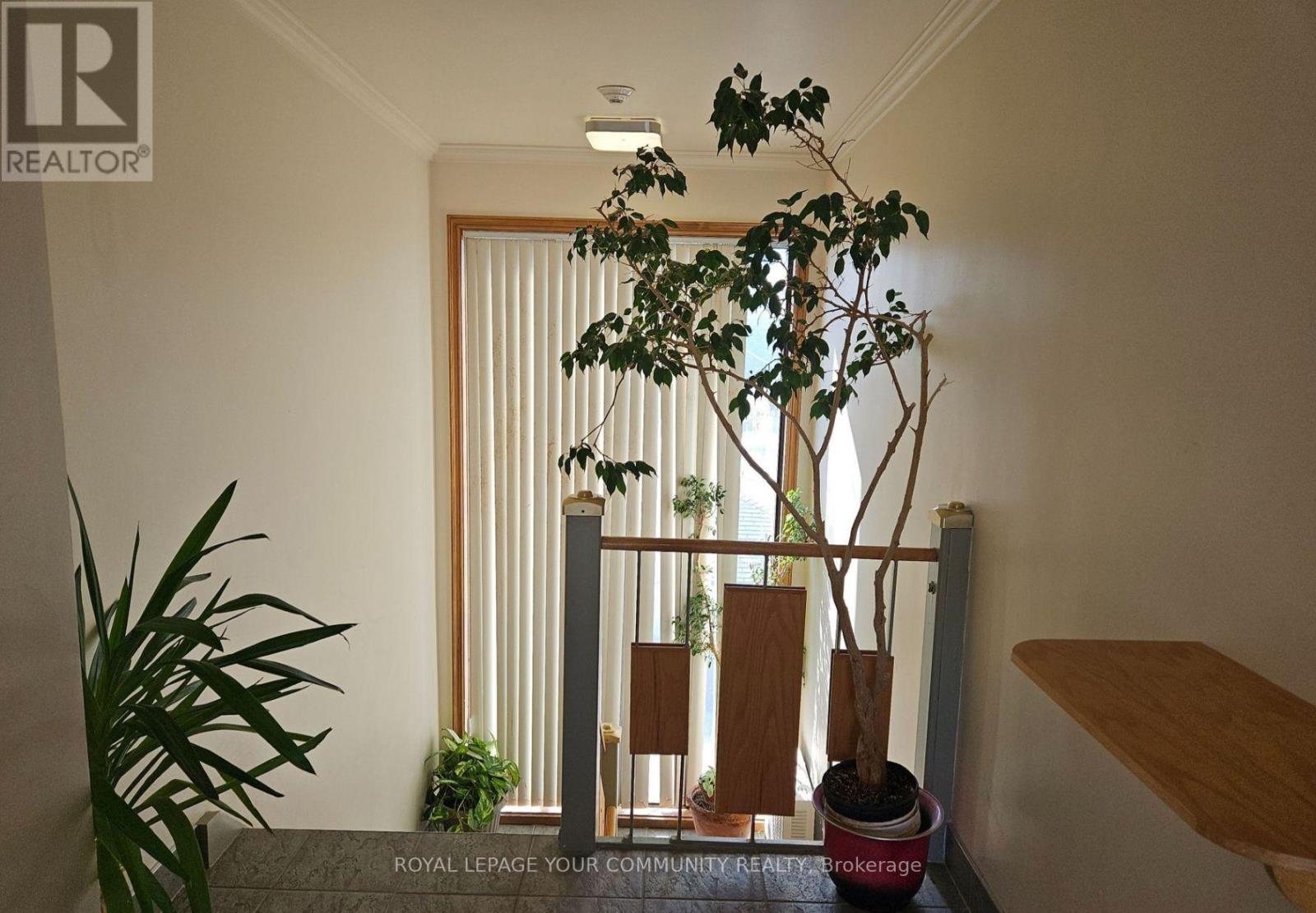 795 Wilson Avenue W, Toronto, Ontario  M3K 1E4 - Photo 6 - W12685840