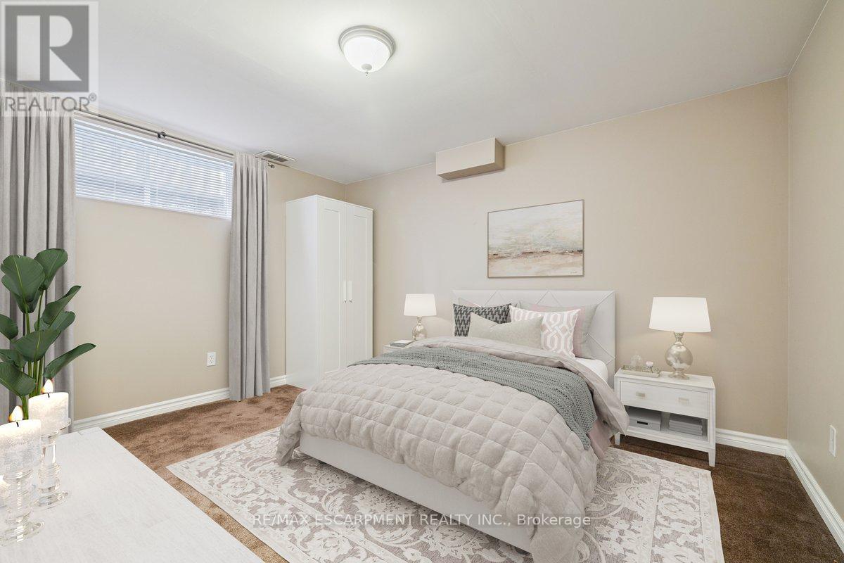 2428 Salcome Drive, Oakville, Ontario  L6H 7N5 - Photo 23 - W12685872