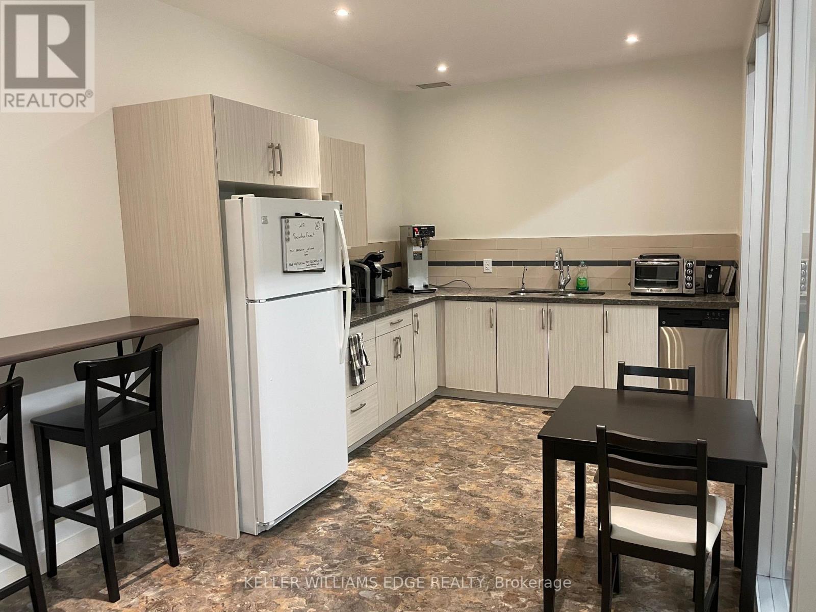 3509 Mainway Drive, Burlington, Ontario  L7M 1A9 - Photo 4 - W12685876