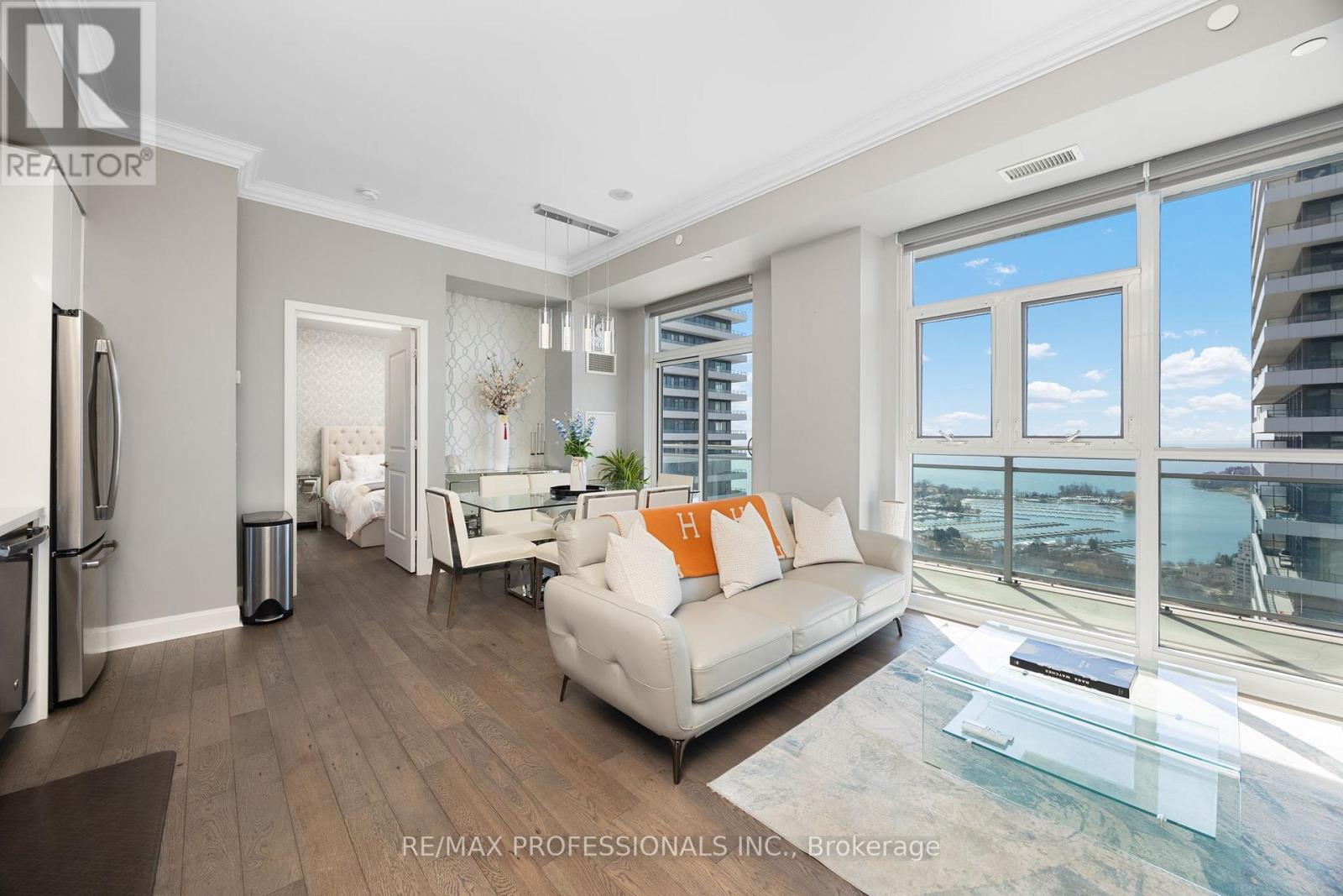 Lph3501 - 33 Shore Breeze Drive, Toronto, Ontario  M8V 0G1 - Photo 1 - W12685892