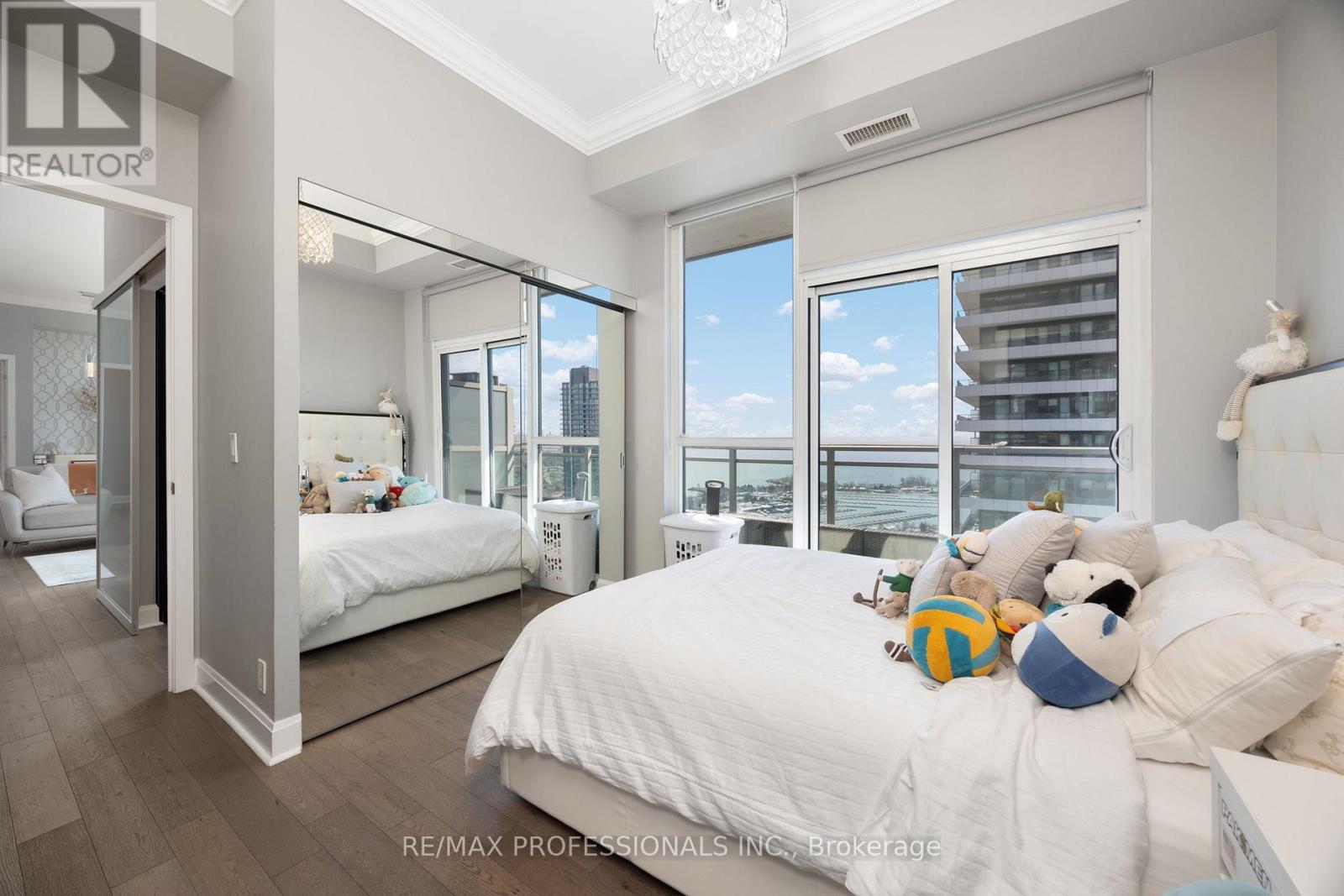 Lph3501 - 33 Shore Breeze Drive, Toronto, Ontario  M8V 0G1 - Photo 18 - W12685892