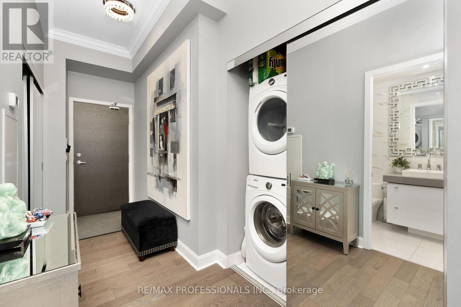 Lph3501 - 33 Shore Breeze Drive, Toronto, Ontario  M8V 0G1 - Photo 9 - W12685892