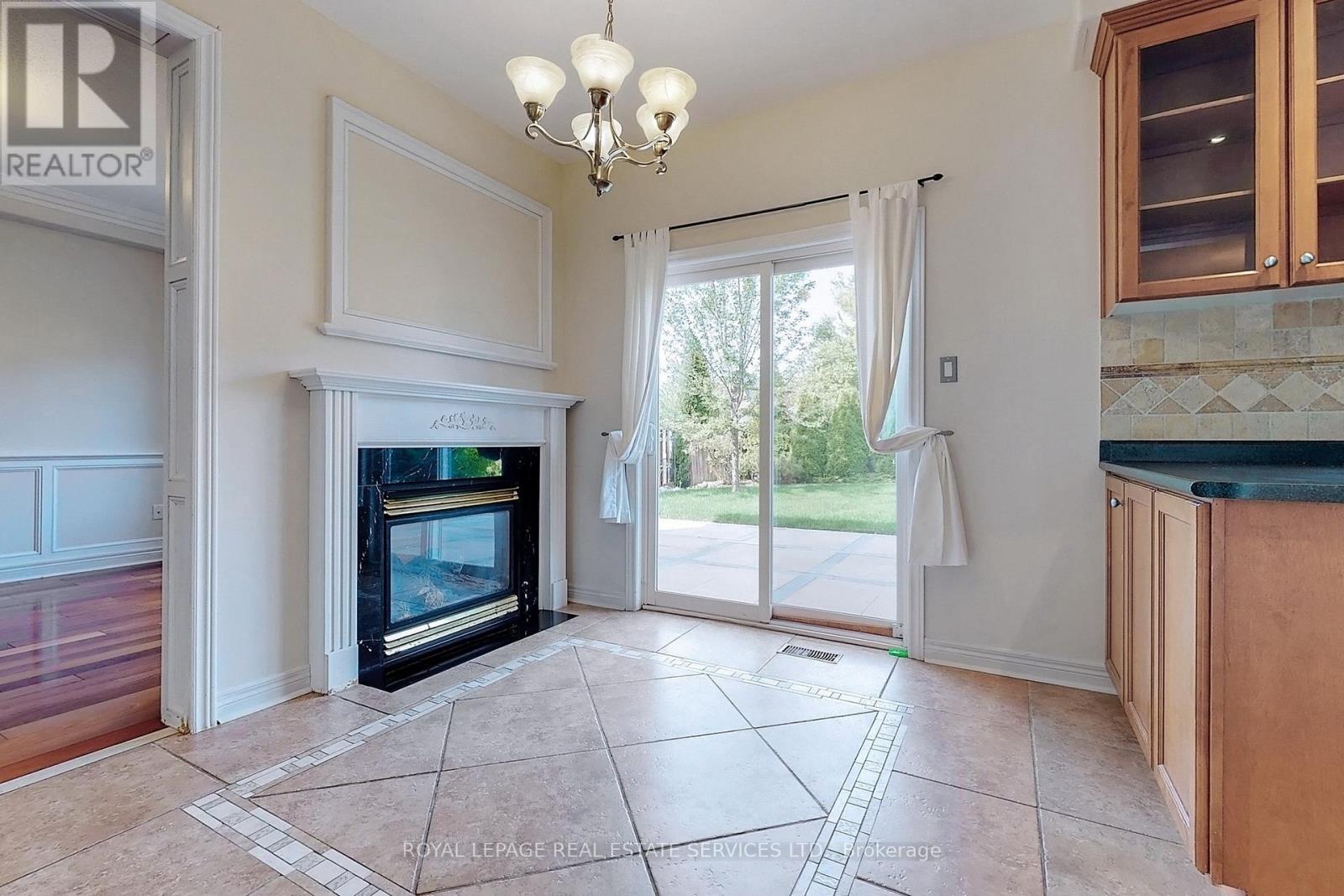 3074 Shannon Crescent, Oakville, Ontario  L6L 6B4 - Photo 18 - W12685900