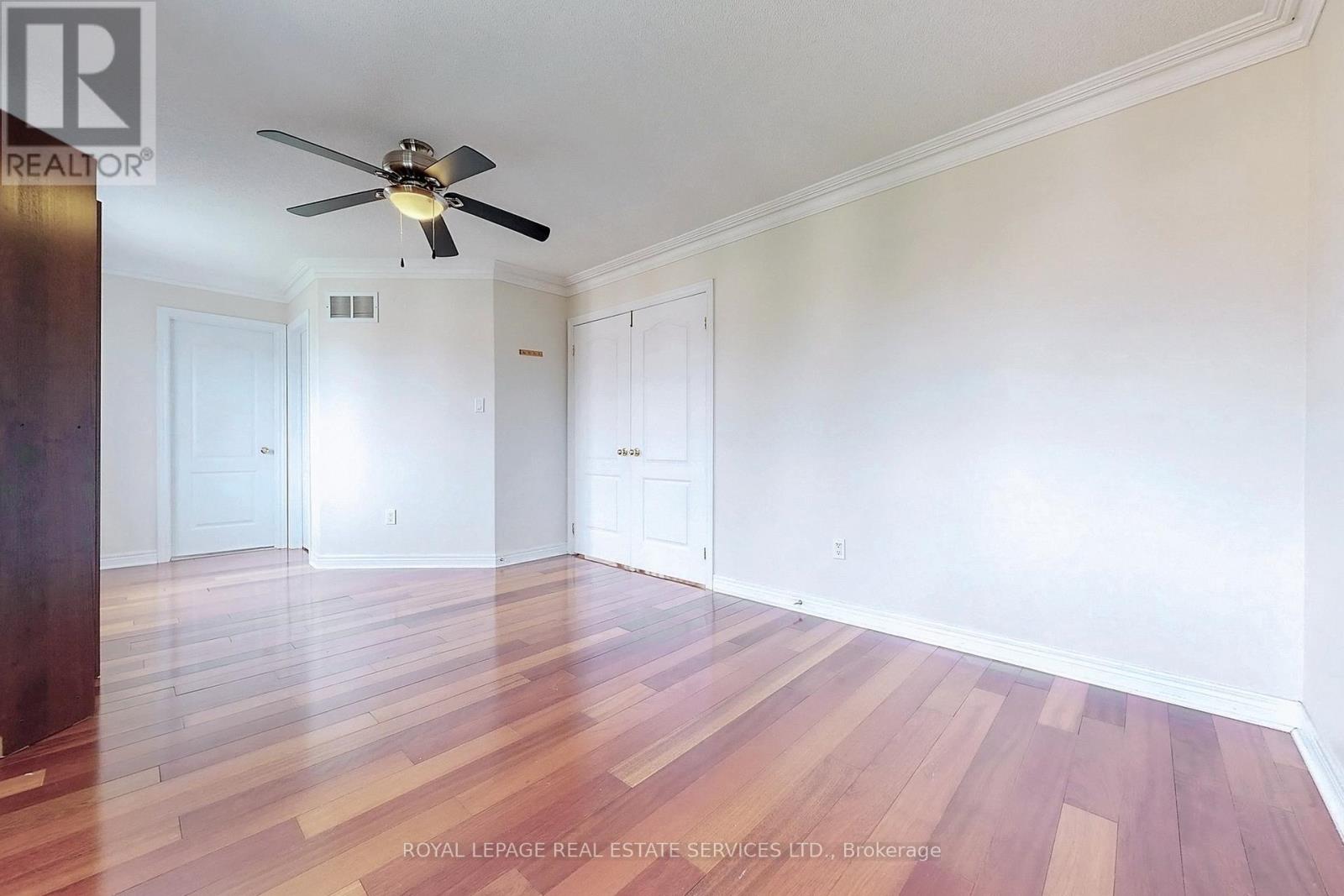 3074 Shannon Crescent, Oakville, Ontario  L6L 6B4 - Photo 23 - W12685900