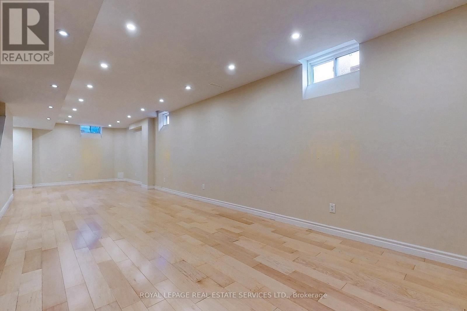 3074 Shannon Crescent, Oakville, Ontario  L6L 6B4 - Photo 31 - W12685900