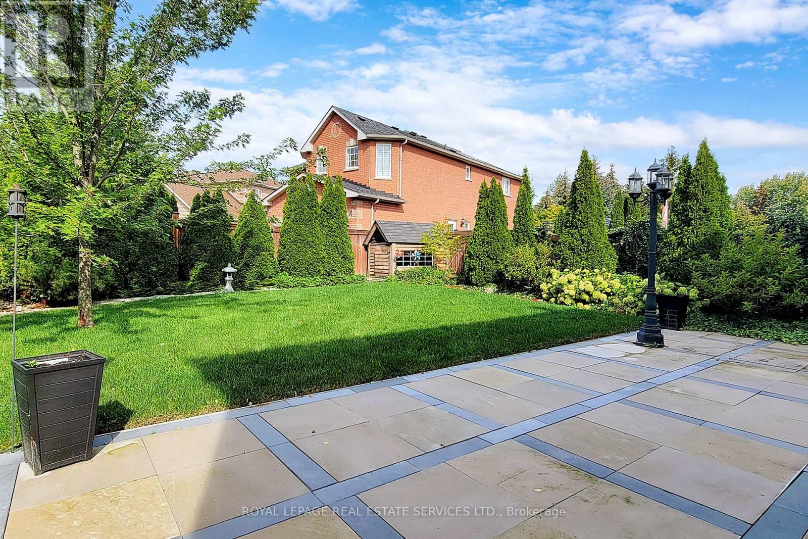 3074 Shannon Crescent, Oakville, Ontario  L6L 6B4 - Photo 43 - W12685900