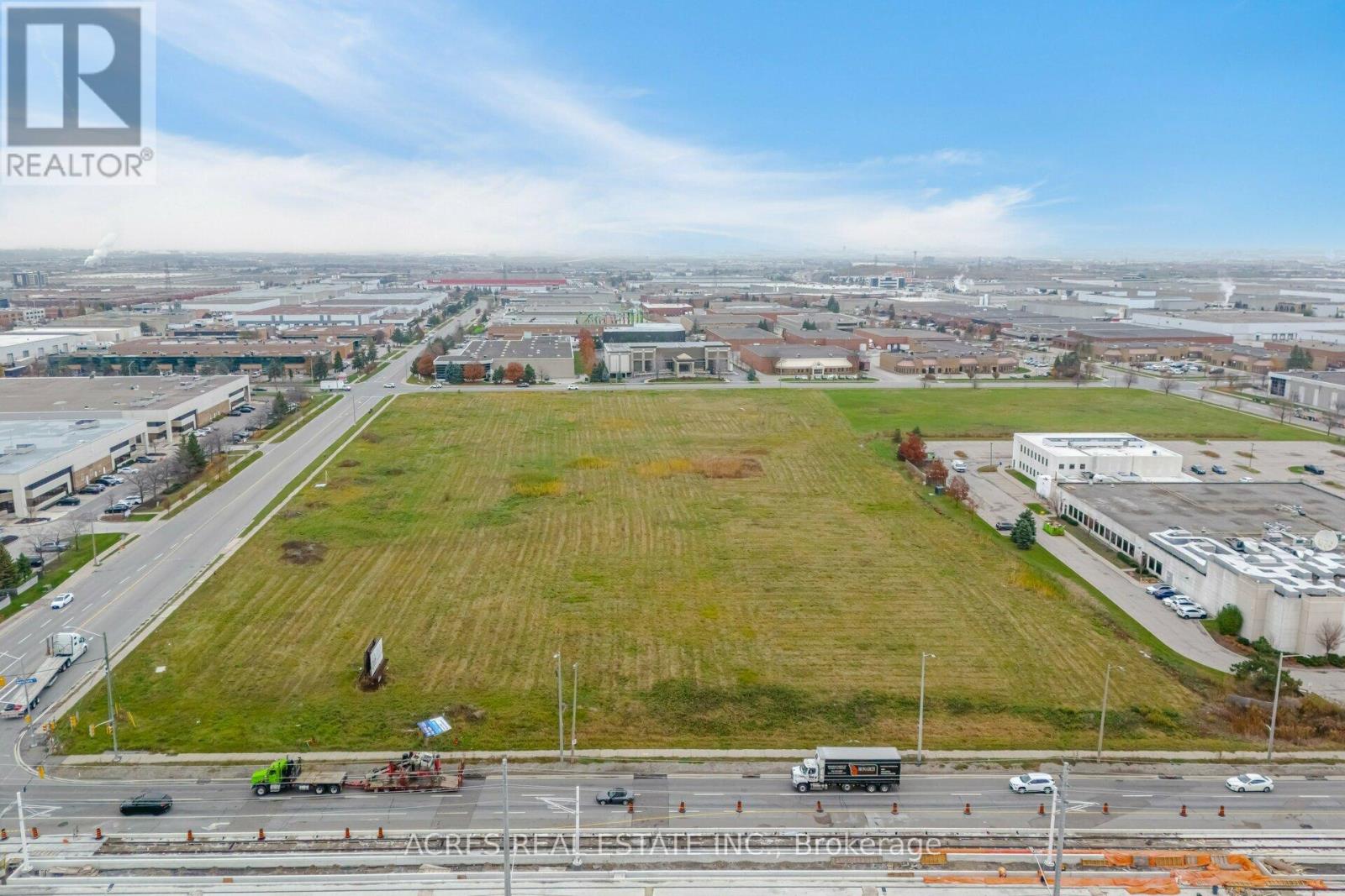 70 Superior Boulevard, Mississauga, Ontario  L5T 2X9 - Photo 18 - W12685908