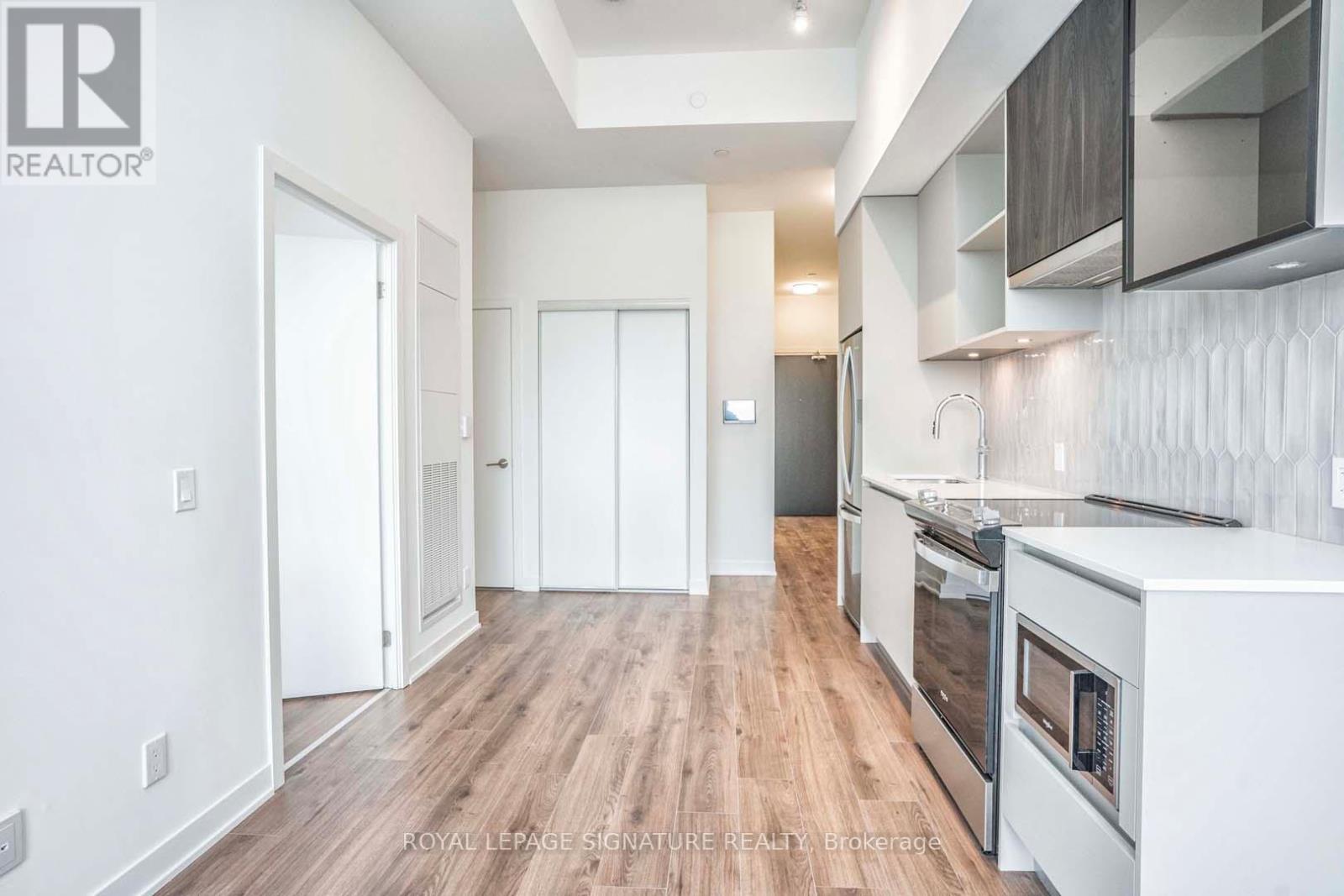 206 - 405 Dundas Street W, Oakville, Ontario  L6M 5P9 - Photo 11 - W12685918