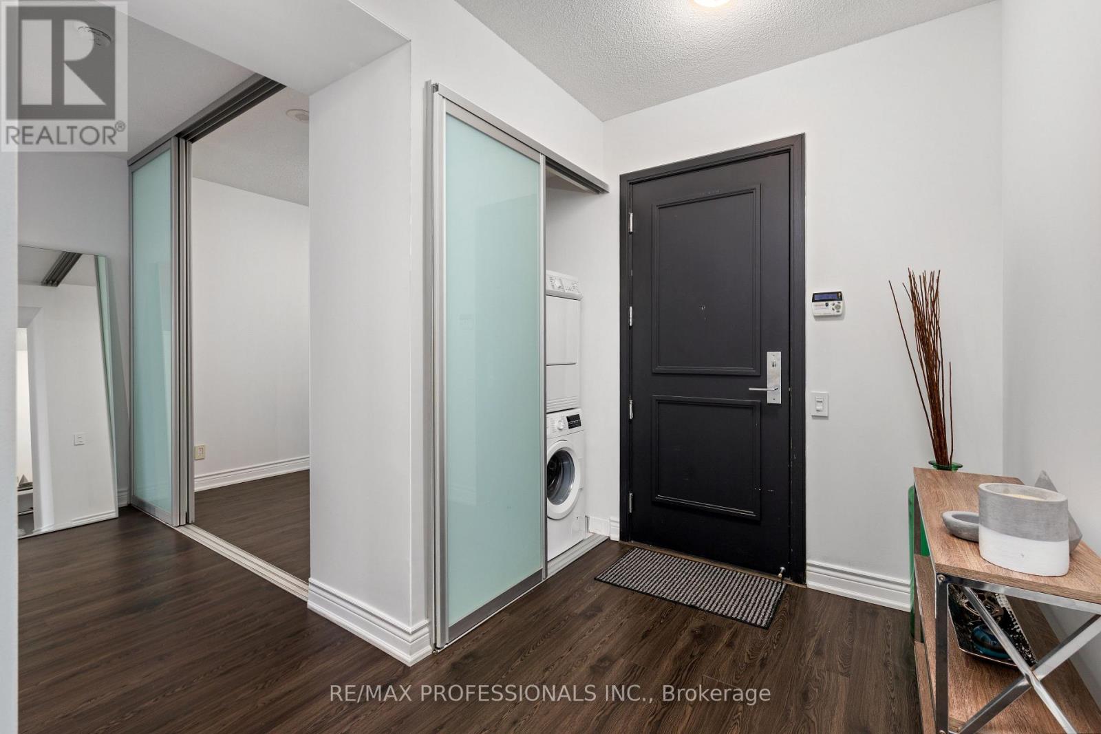 1007 - 88 Park Lawn Road, Toronto, Ontario  M8Y 0B5 - Photo 19 - W12685920