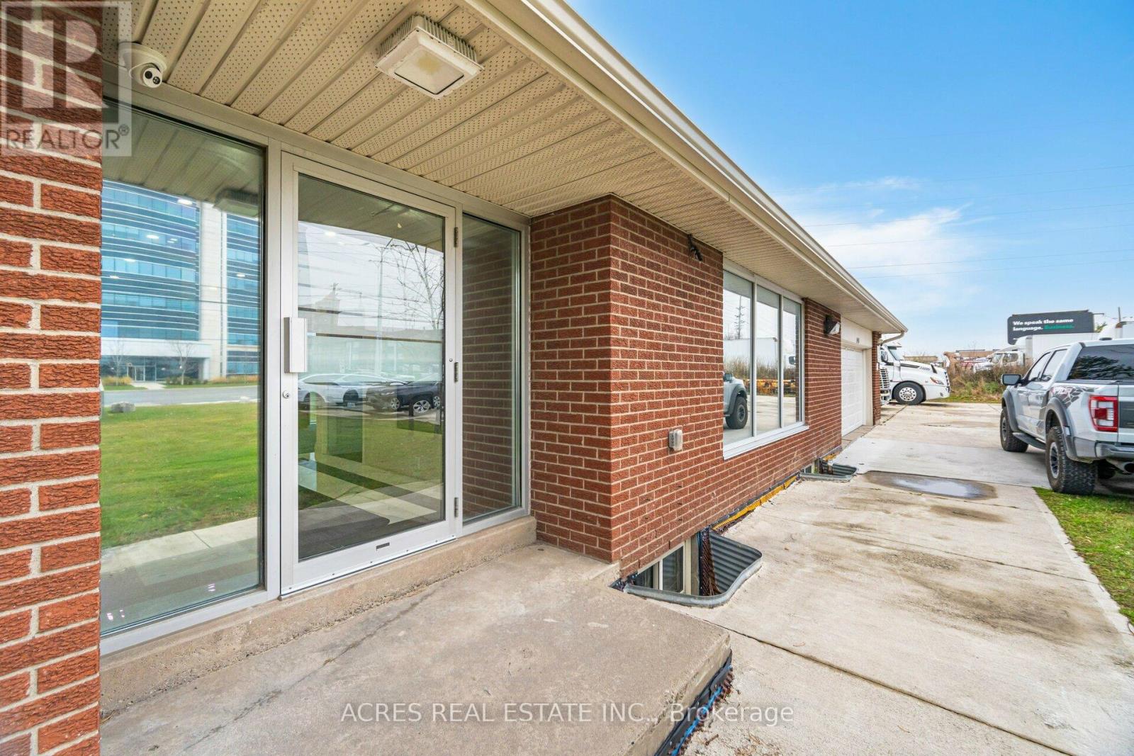140-160 Derry Road E, Mississauga, Ontario  L5T 2Y5 - Photo 11 - W12685928