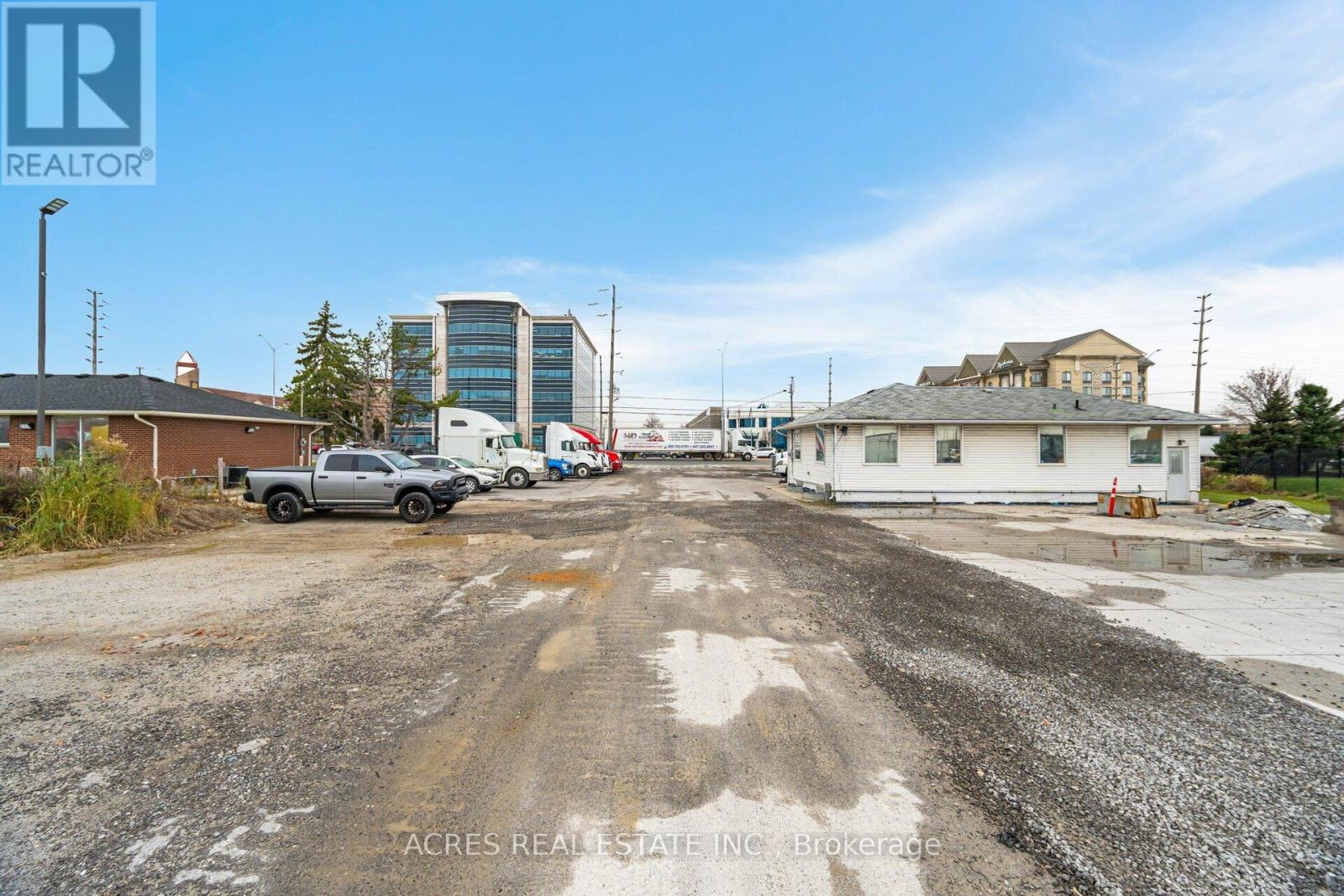 140-160 Derry Road E, Mississauga, Ontario  L5T 2Y5 - Photo 6 - W12685928