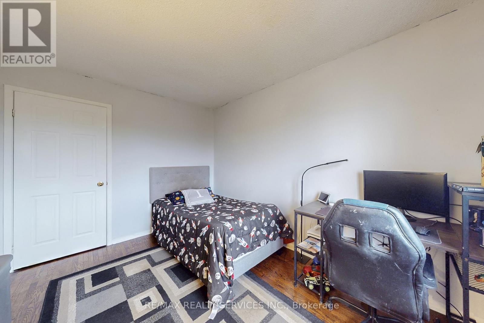 8 Stephensen Court, Brampton, Ontario  L6V 3X8 - Photo 25 - W12685930