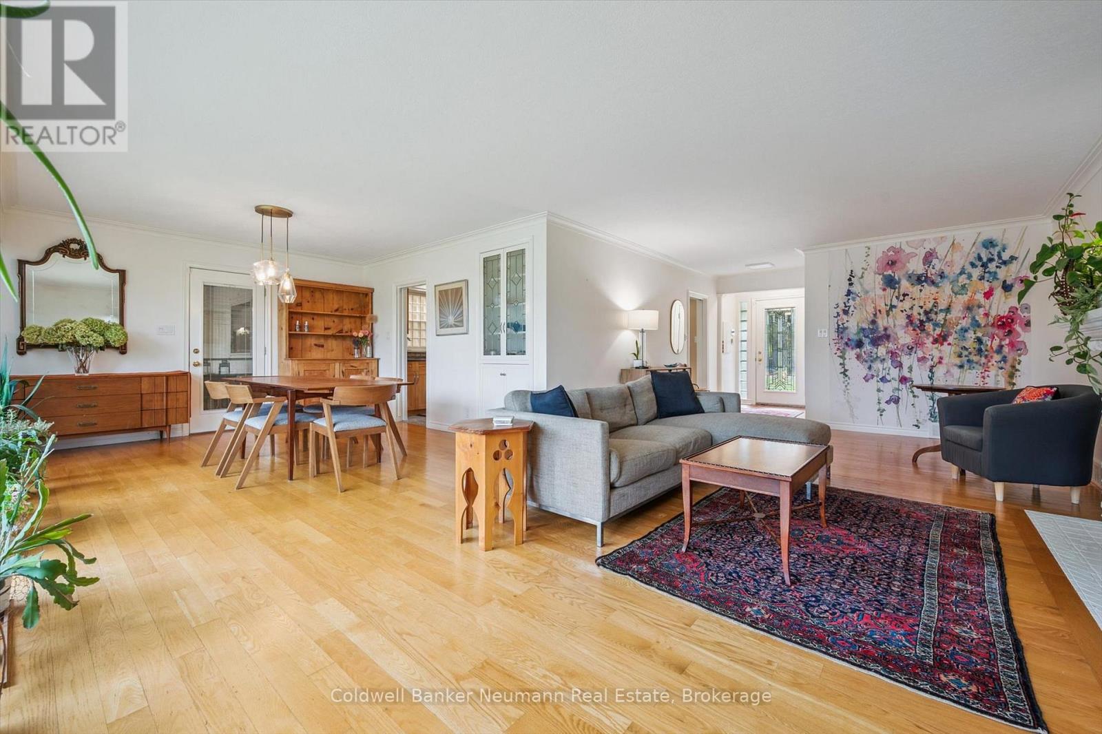 36 Harcourt Drive, Guelph (Dovercliffe Park/old University), Ontario  N1G 1J6 - Photo 5 - X12685946