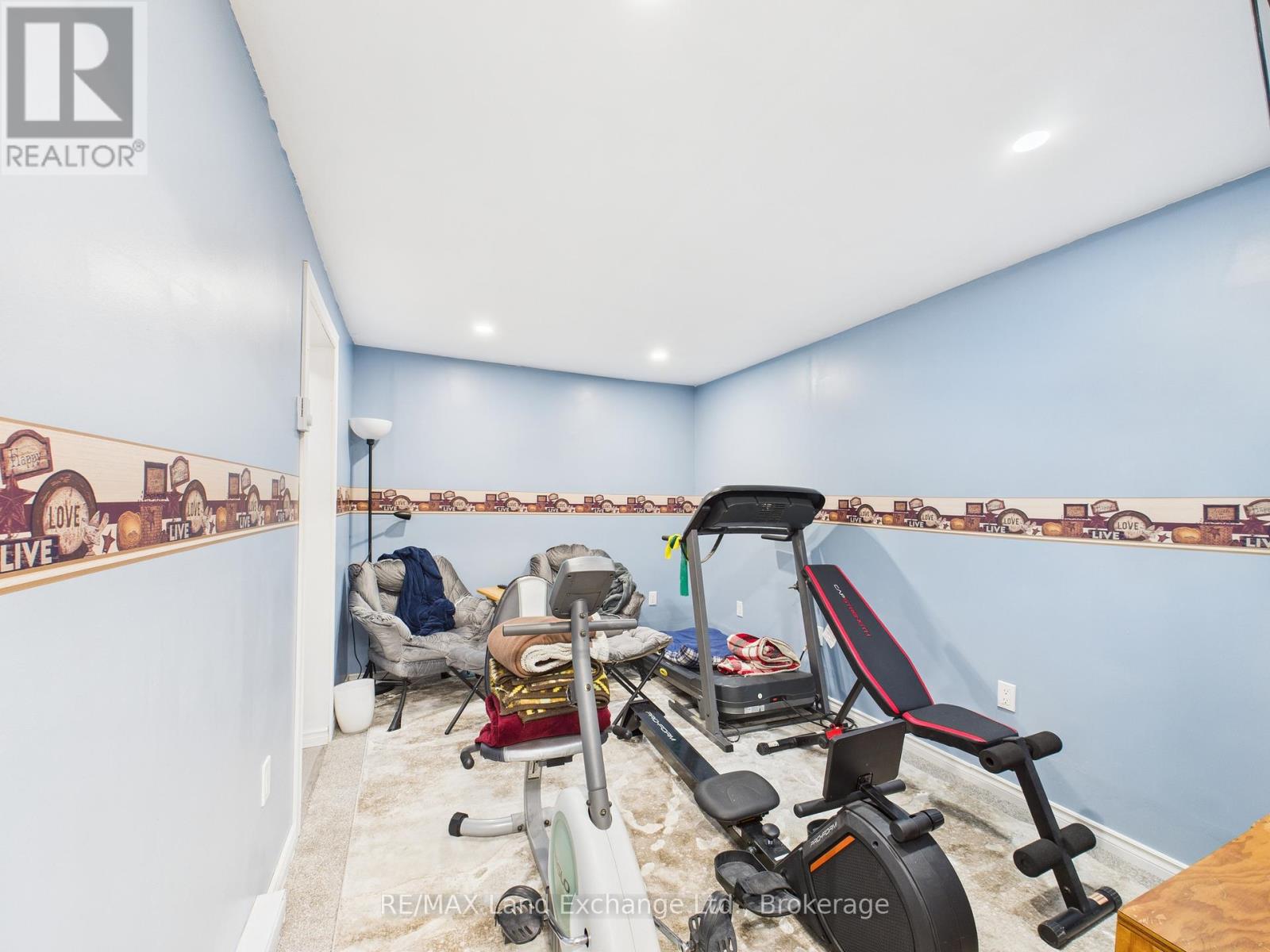 624 Hunter Street, Kincardine, Ontario  N2Z 1R7 - Photo 13 - X12686006