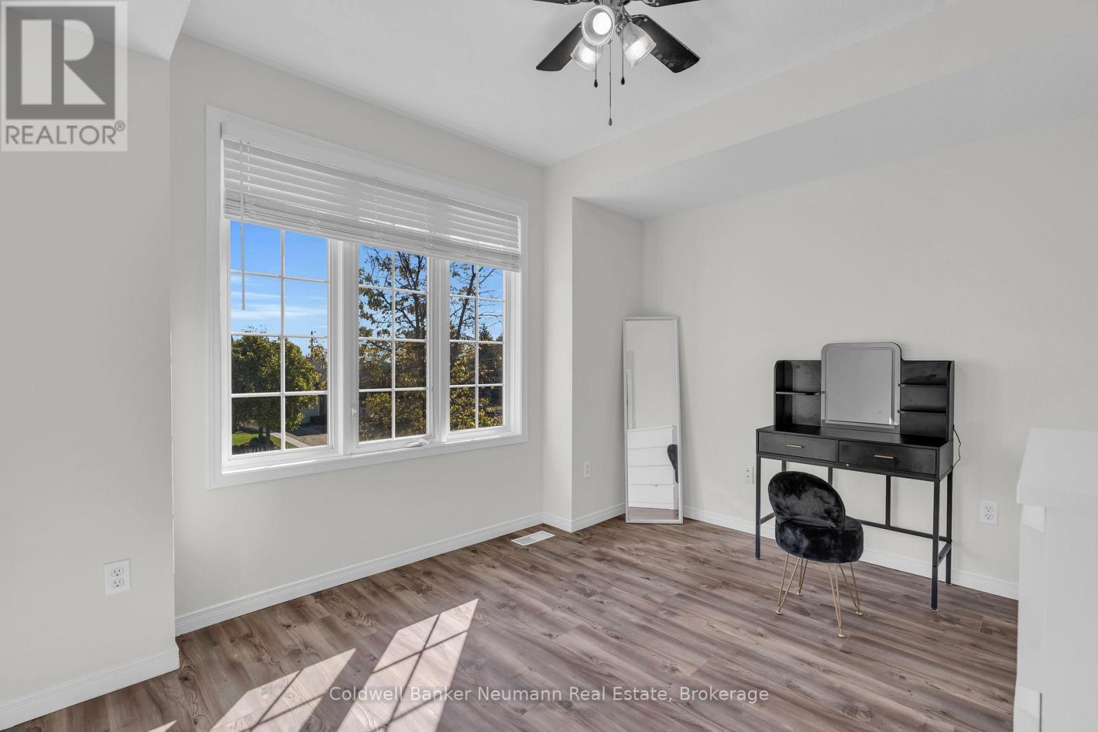 6 Law Drive, Guelph (Grange Road), Ontario  N1E 7E8 - Photo 22 - X12686208