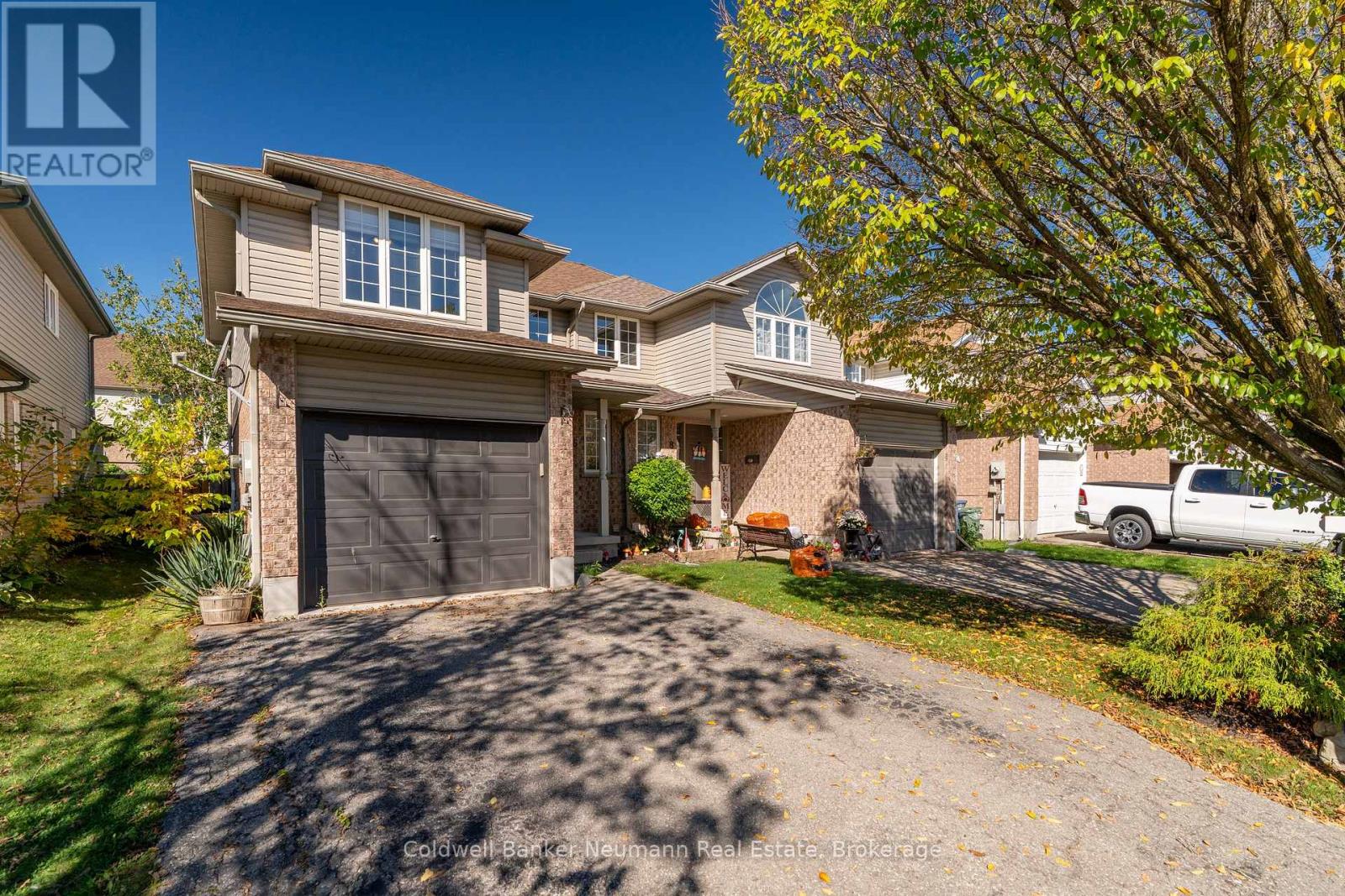 6 Law Drive, Guelph (Grange Road), Ontario  N1E 7E8 - Photo 3 - X12686208