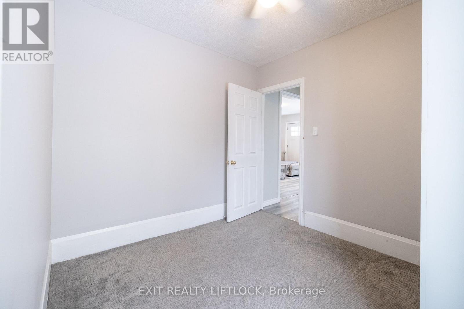 319 Gill Street, Orillia, Ontario  L3V 4K3 - Photo 14 - S12685970