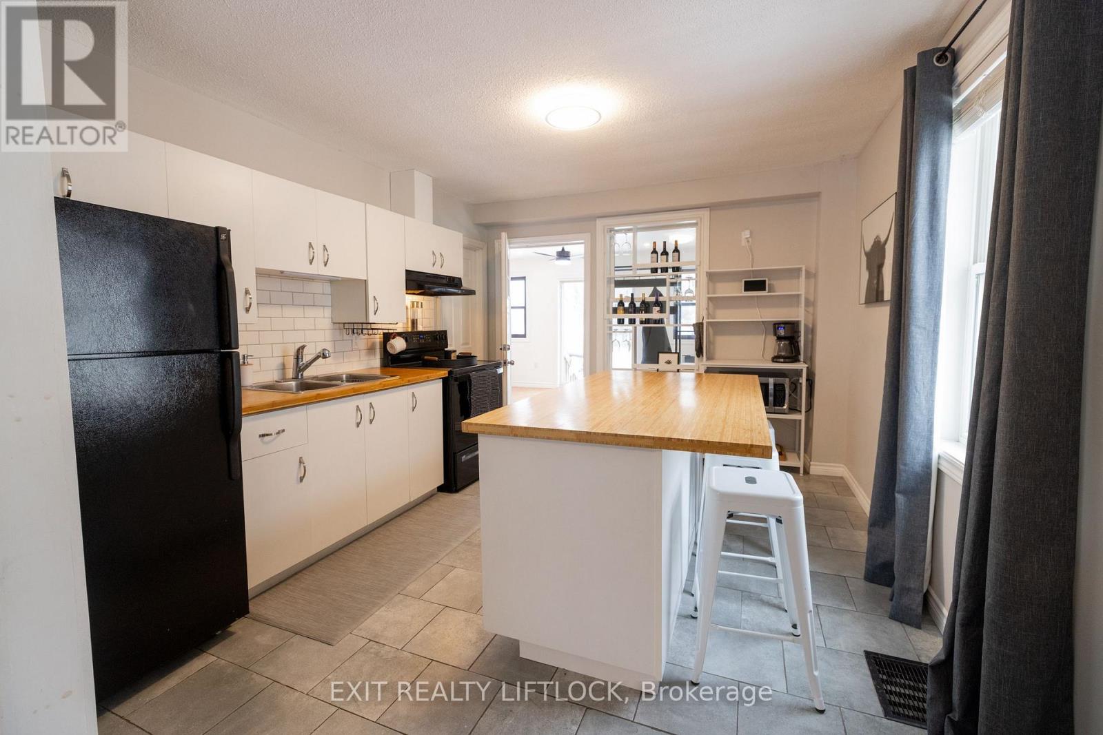 319 Gill Street, Orillia, Ontario  L3V 4K3 - Photo 6 - S12685970