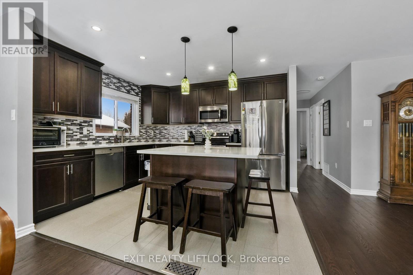 1856 Mapleridge Drive, Peterborough, Ontario  K9K 1P9 - Photo 12 - X12686174