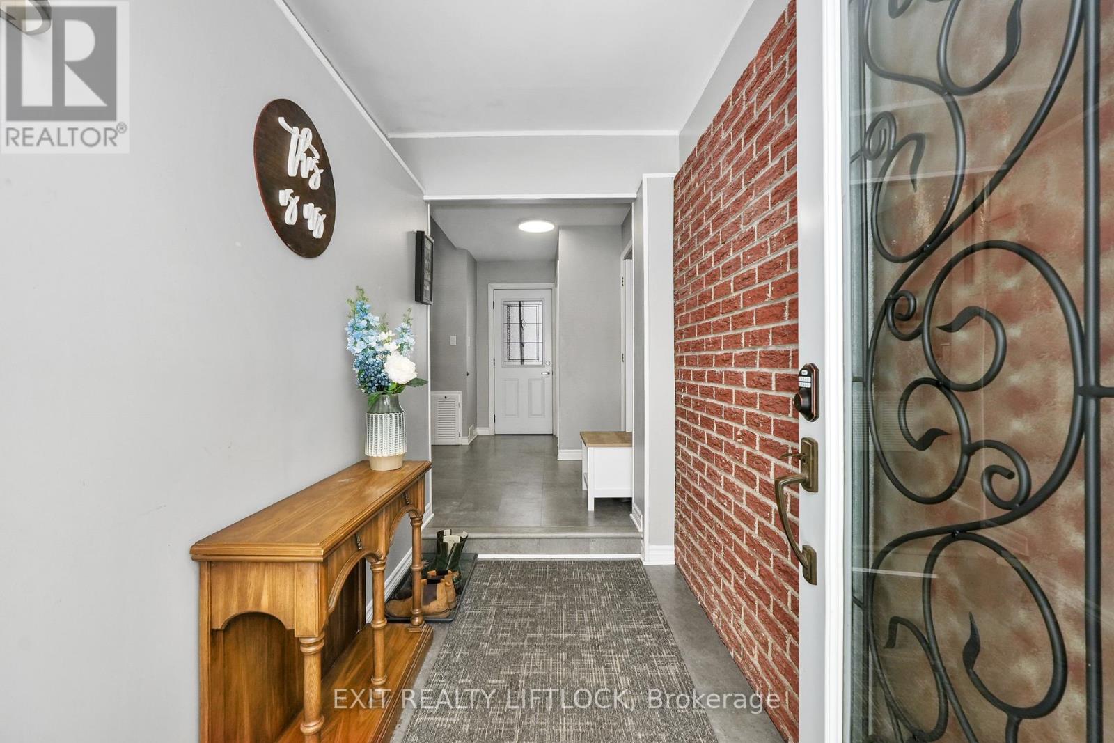 1856 Mapleridge Drive, Peterborough, Ontario  K9K 1P9 - Photo 3 - X12686174