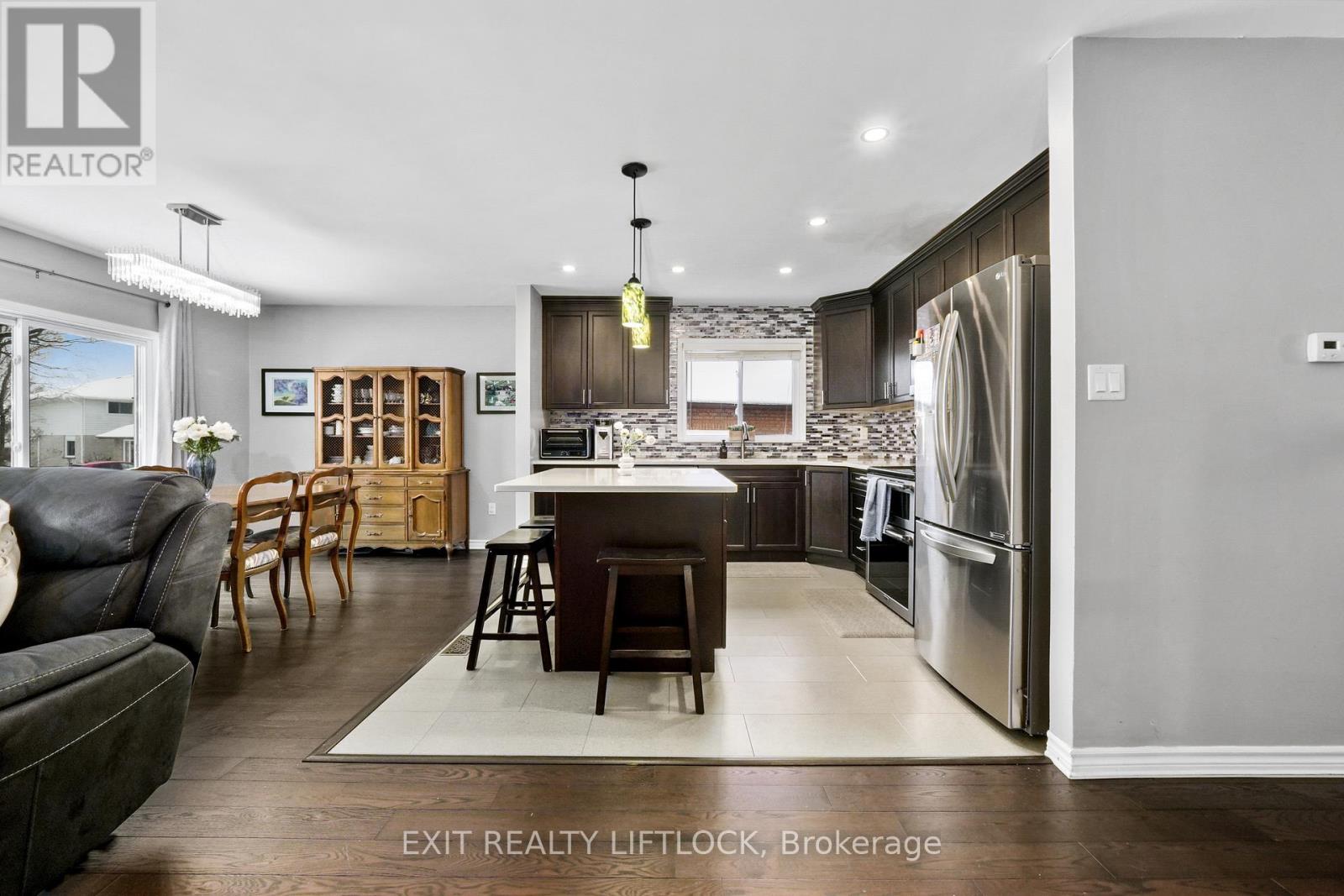 1856 Mapleridge Drive, Peterborough, Ontario  K9K 1P9 - Photo 5 - X12686174