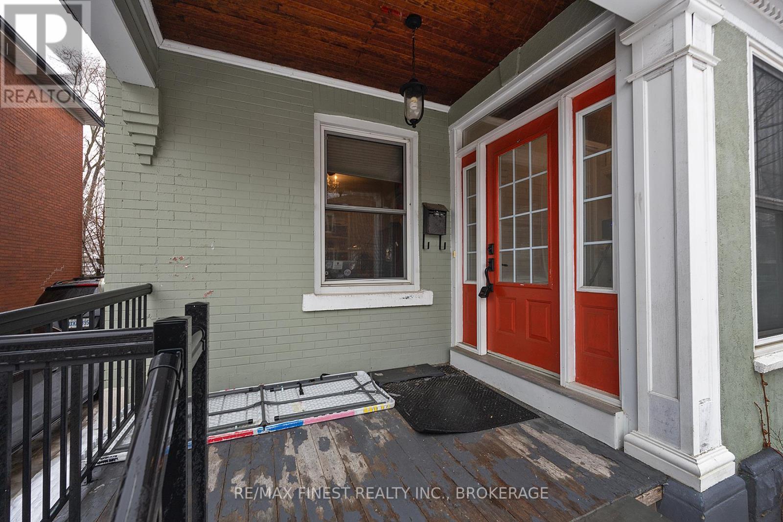 463 Victoria Street, Kingston, Ontario  K7L 3Z8 - Photo 3 - X12686222