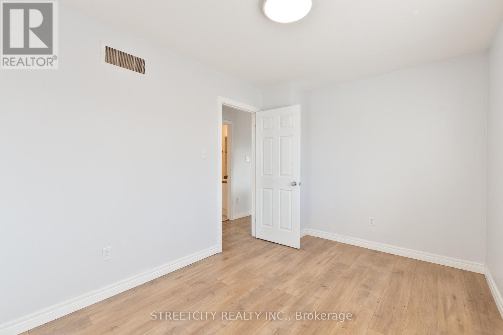 1036 Marigold Street N, London North, Ontario  N5X 4N9 - Photo 18 - X12686002