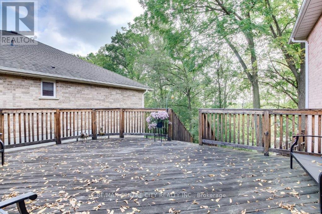 26 Symphony Court, Central Elgin, Ontario  N5P 4K1 - Photo 12 - X12686084