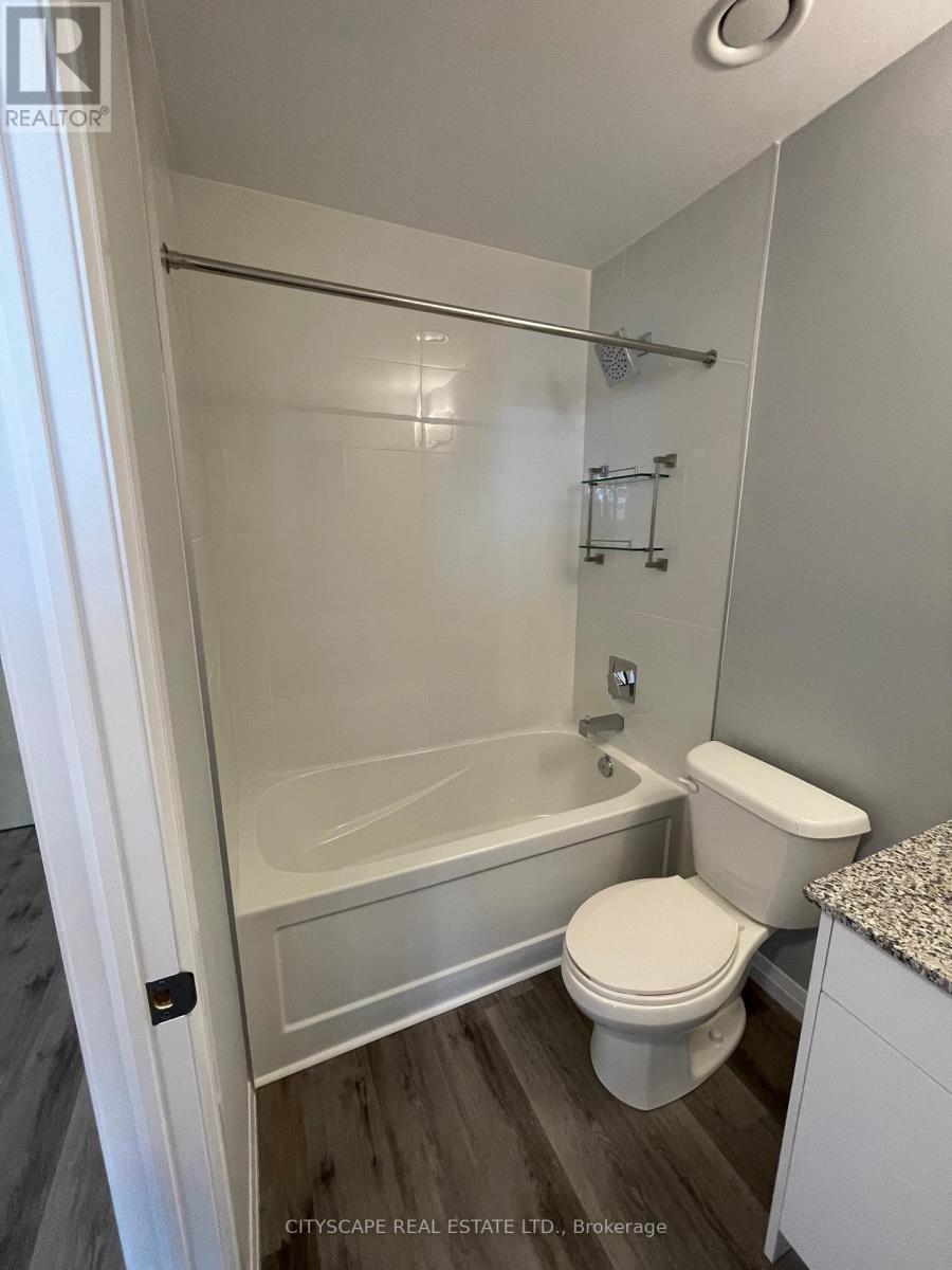 804 - 60 Charles Street, Kitchener, Ontario  N2G 0C9 - Photo 8 - X12685810