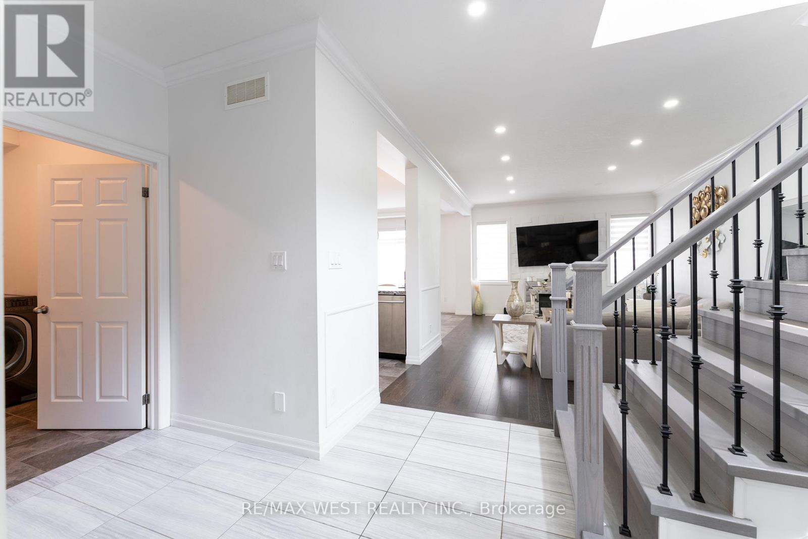 301 Freure Drive, Cambridge, Ontario  N1S 0B5 - Photo 10 - X12685888