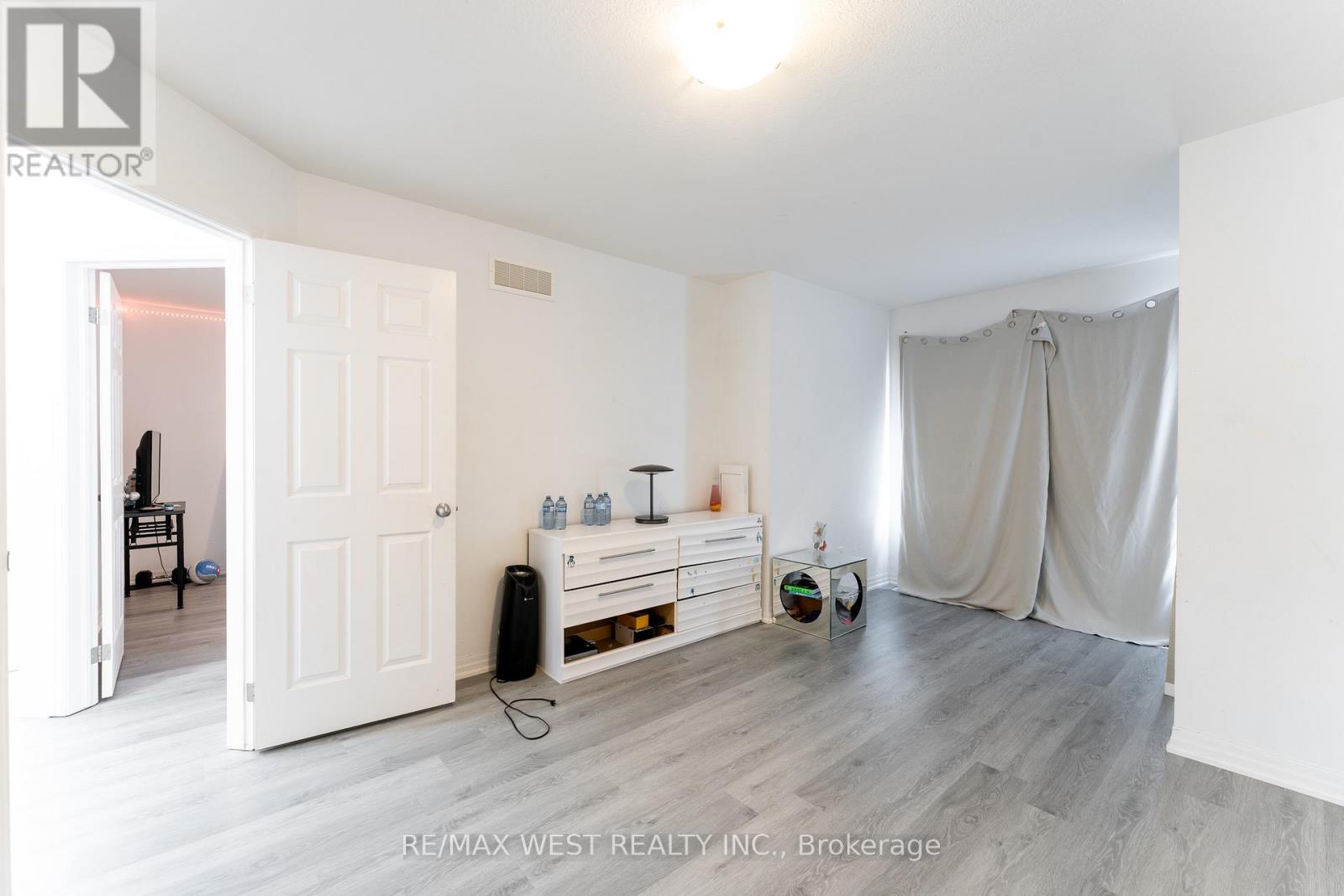 301 Freure Drive, Cambridge, Ontario  N1S 0B5 - Photo 29 - X12685888