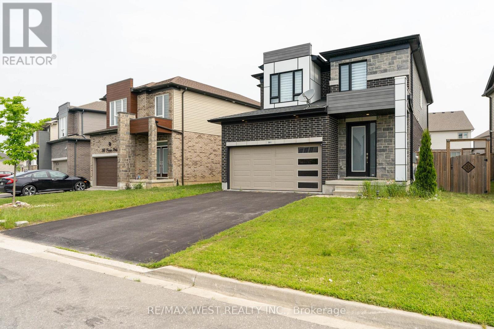 301 Freure Drive, Cambridge, Ontario  N1S 0B5 - Photo 4 - X12685888