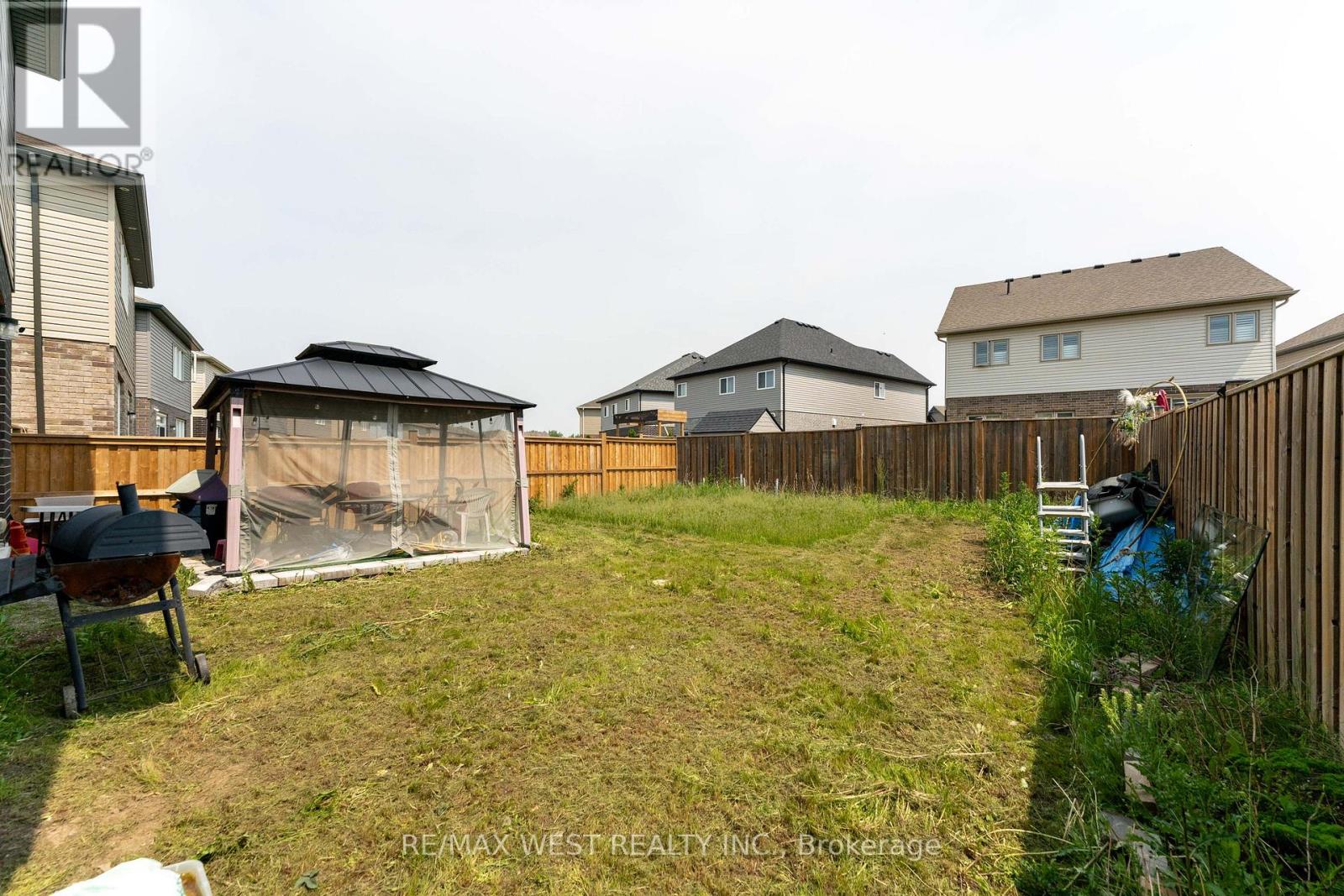 301 Freure Drive, Cambridge, Ontario  N1S 0B5 - Photo 42 - X12685888