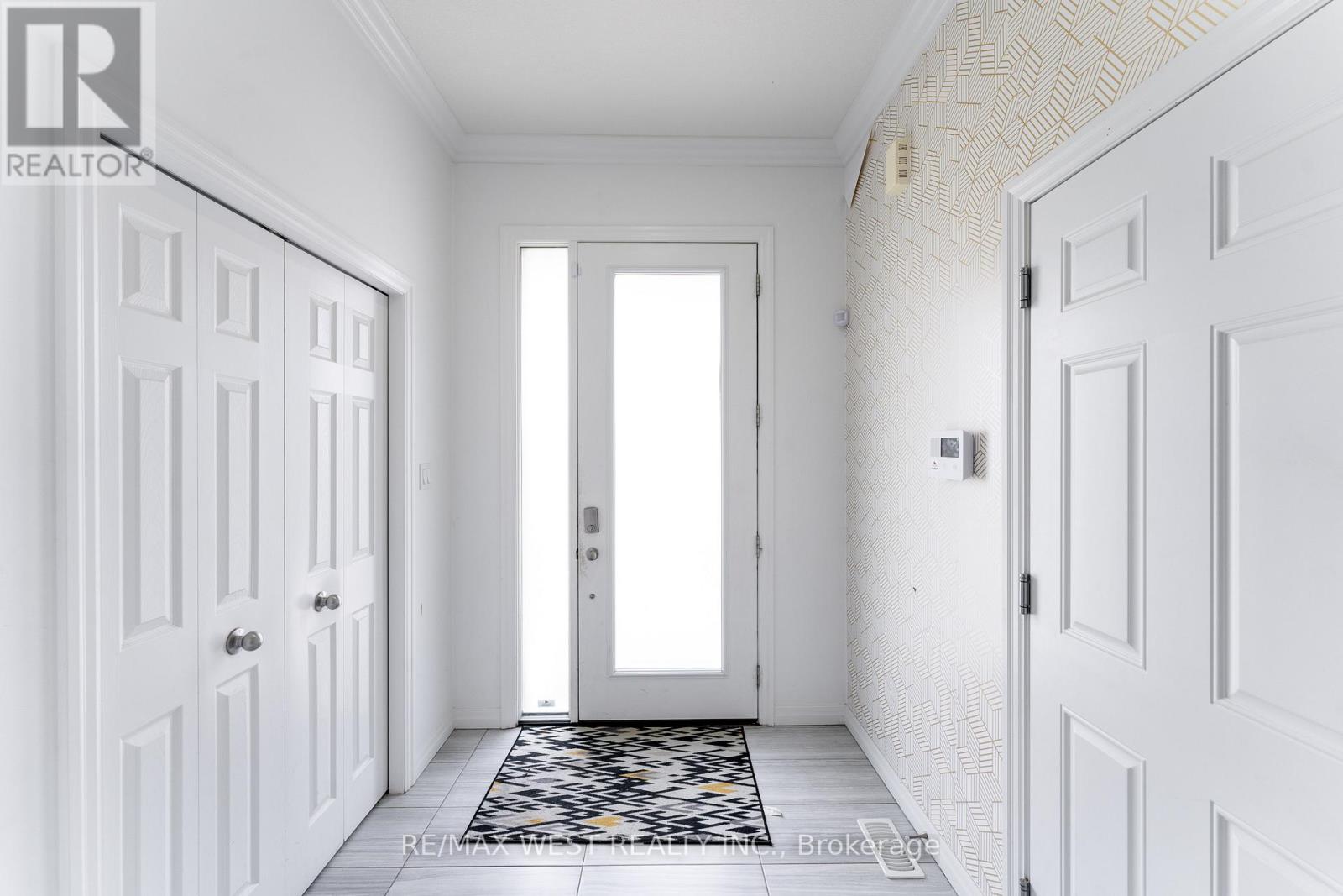 301 Freure Drive, Cambridge, Ontario  N1S 0B5 - Photo 6 - X12685888