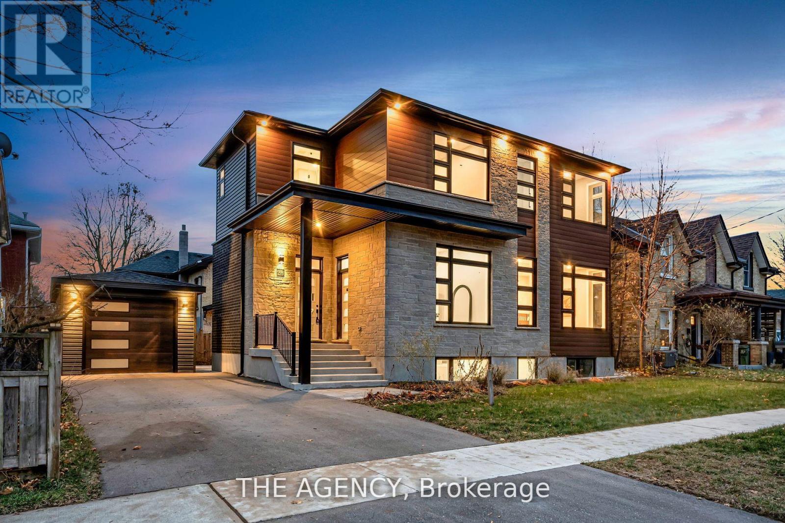 28 Norwich Street W, Guelph, Ontario  N1H 2G8 - Photo 1 - X12685906