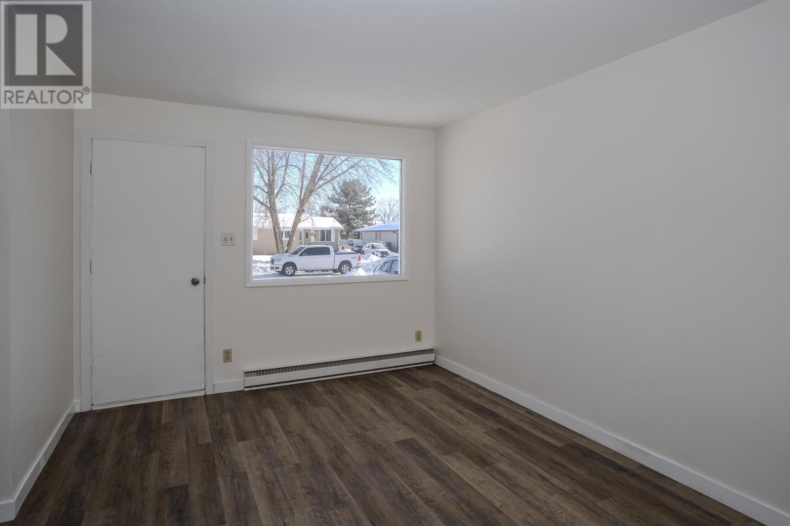 137 Huron Cres, Thunder Bay, Ontario  P7A 3K3 - Photo 2 - TB2600017