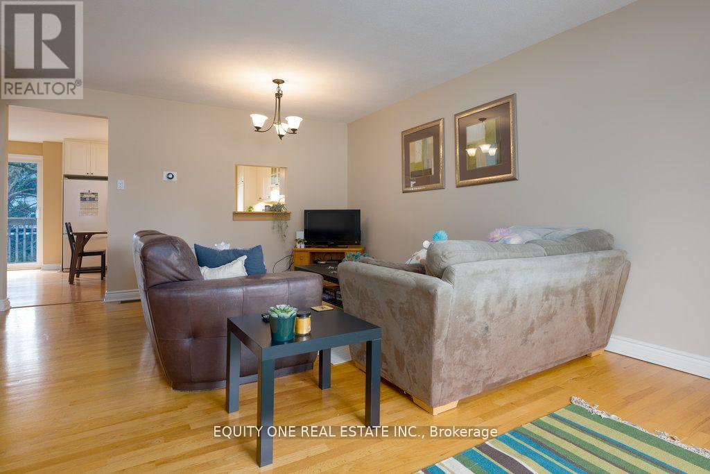 2557 Flannery Drive, Ottawa, Ontario  K1V 9R5 - Photo 11 - X12686106