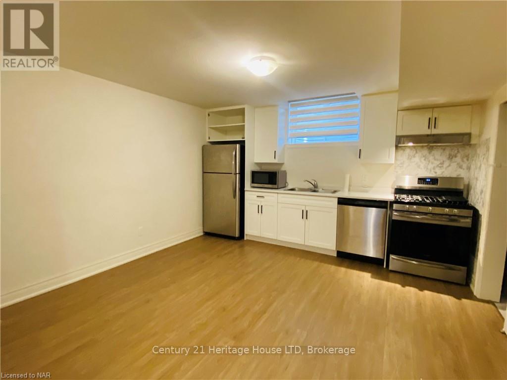 14 Overholt Drive, Thorold, Ontario  L0S 1K0 - Photo 35 - X12685952