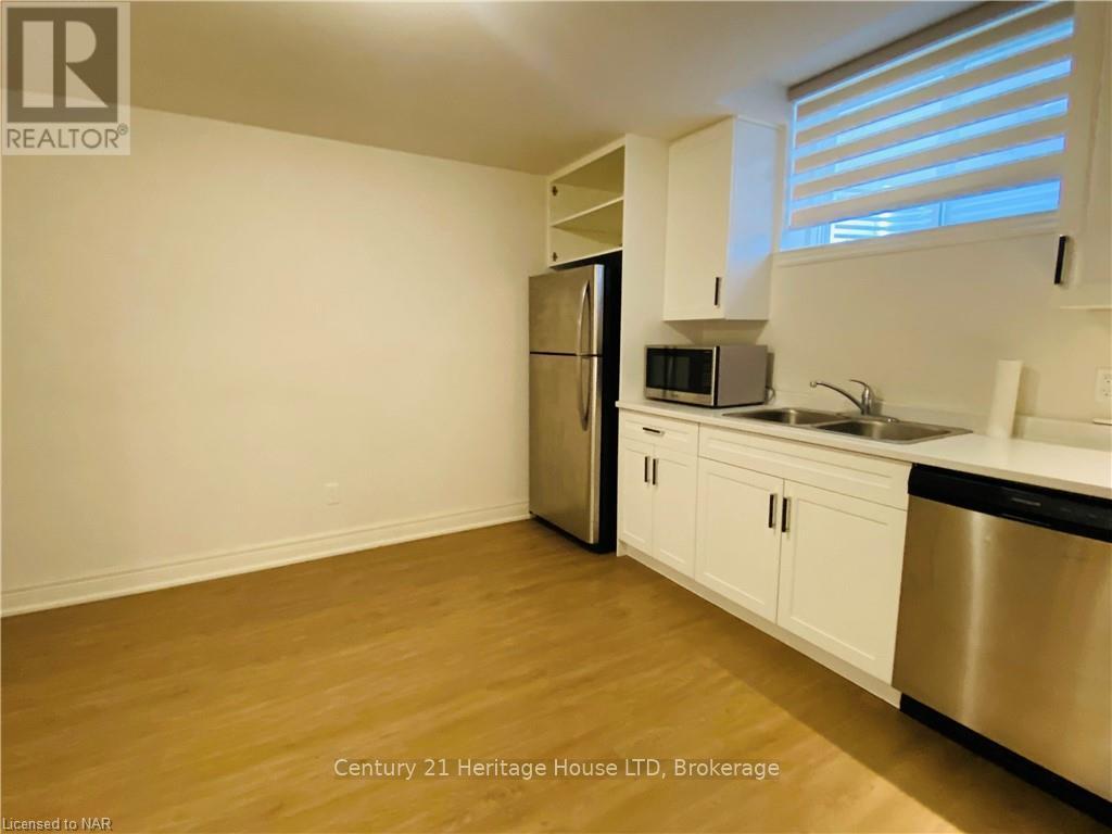 14 Overholt Drive, Thorold, Ontario  L0S 1K0 - Photo 36 - X12685952