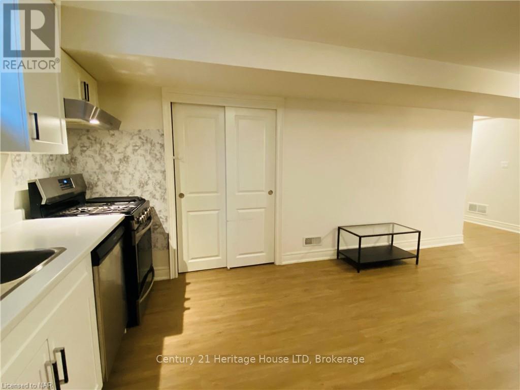 14 Overholt Drive, Thorold, Ontario  L0S 1K0 - Photo 37 - X12685952