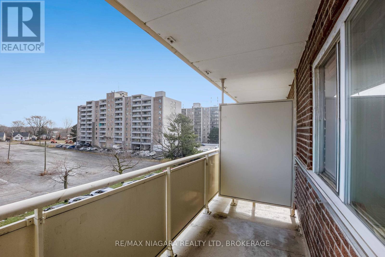 410 - 198 Scott Street, St. Catharines, Ontario  L2N 5T3 - Photo 28 - X12686050