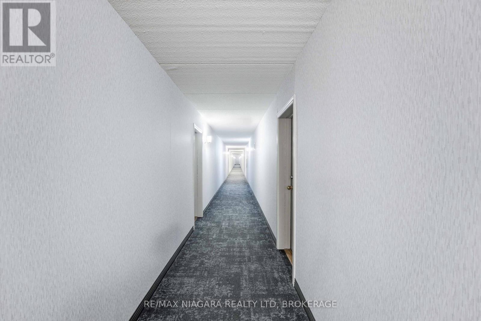 410 - 198 Scott Street, St. Catharines, Ontario  L2N 5T3 - Photo 5 - X12686050