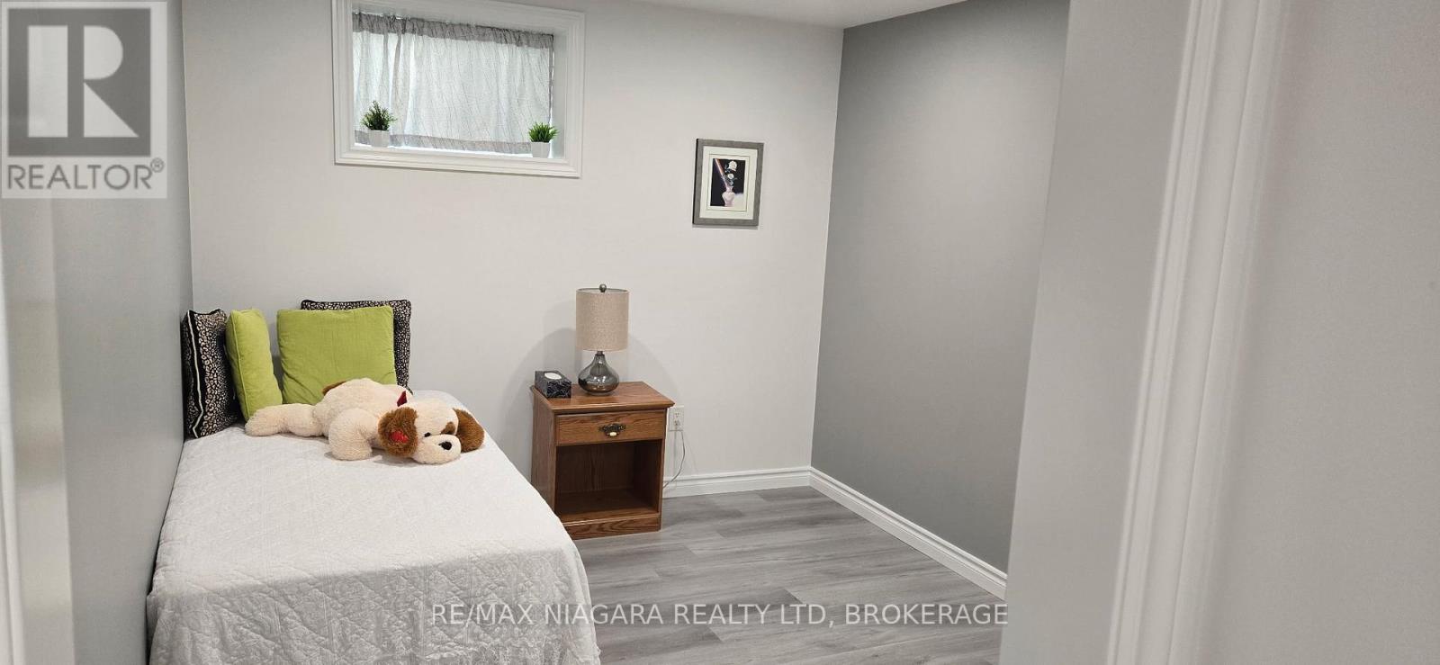 Lower - 8 Hopkins Street, Thorold, Ontario  L2V 0E6 - Photo 10 - X12686126