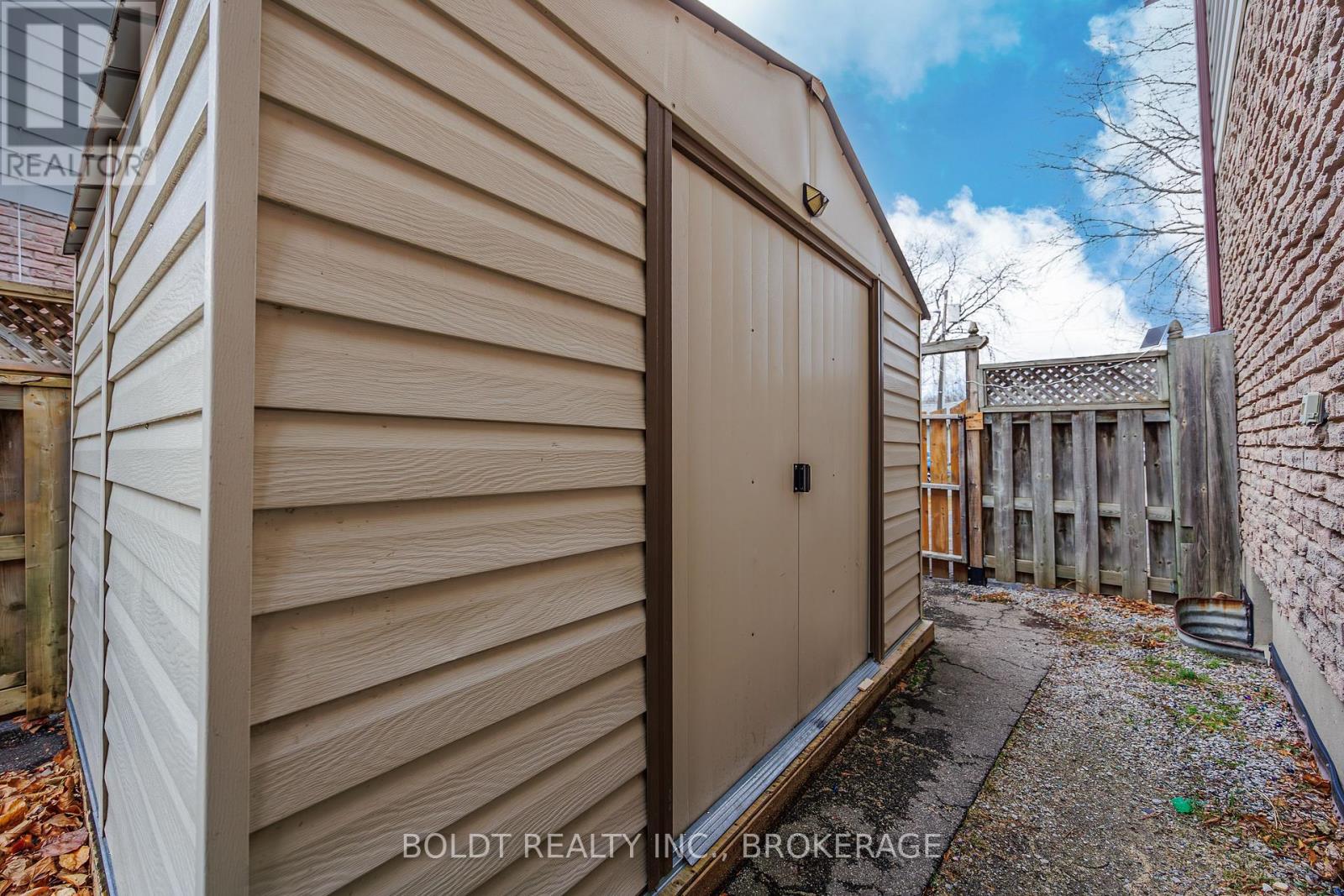 30 Lafayette Drive, St. Catharines, Ontario  L2N 6C2 - Photo 20 - X12686228