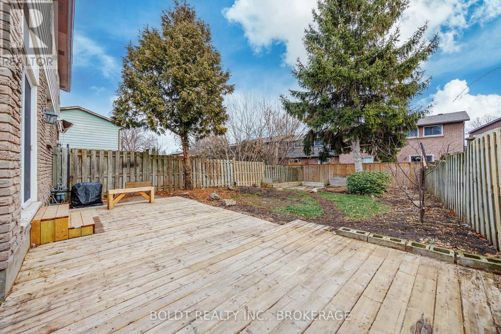 30 Lafayette Drive, St. Catharines, Ontario  L2N 6C2 - Photo 21 - X12686228